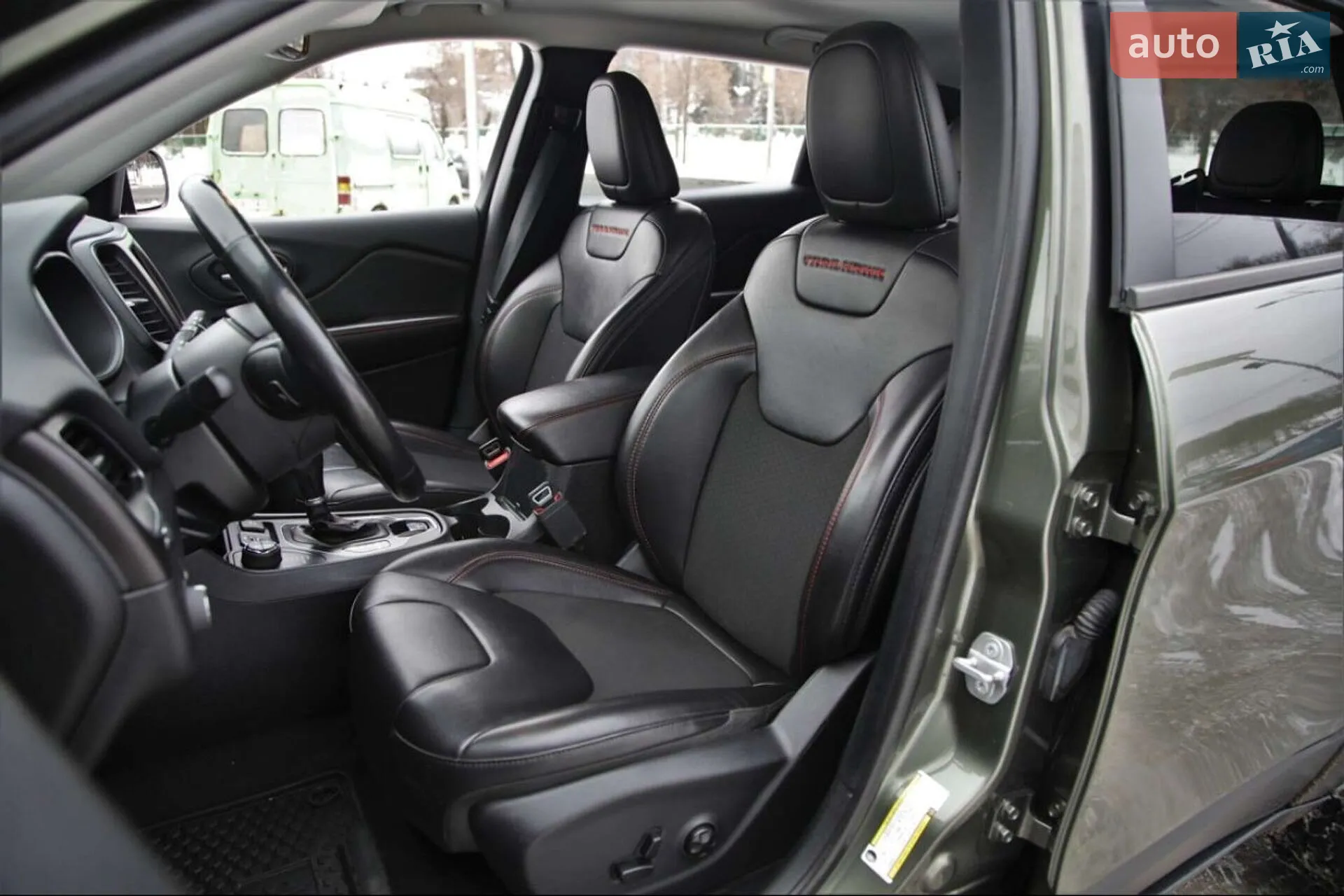2019 Jeep Cherokee - мініатюра 15