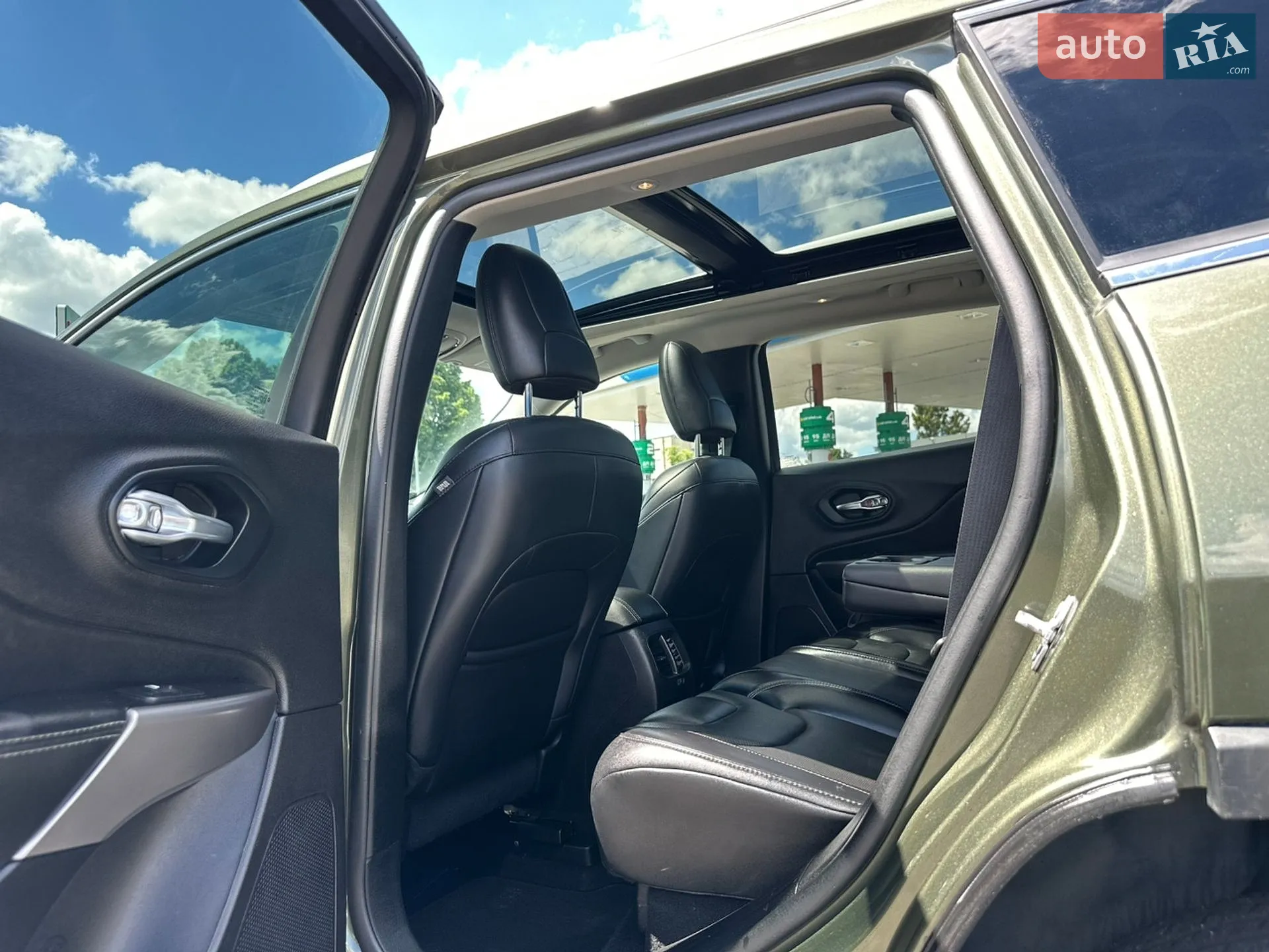 2021 Jeep Cherokee - мініатюра 31