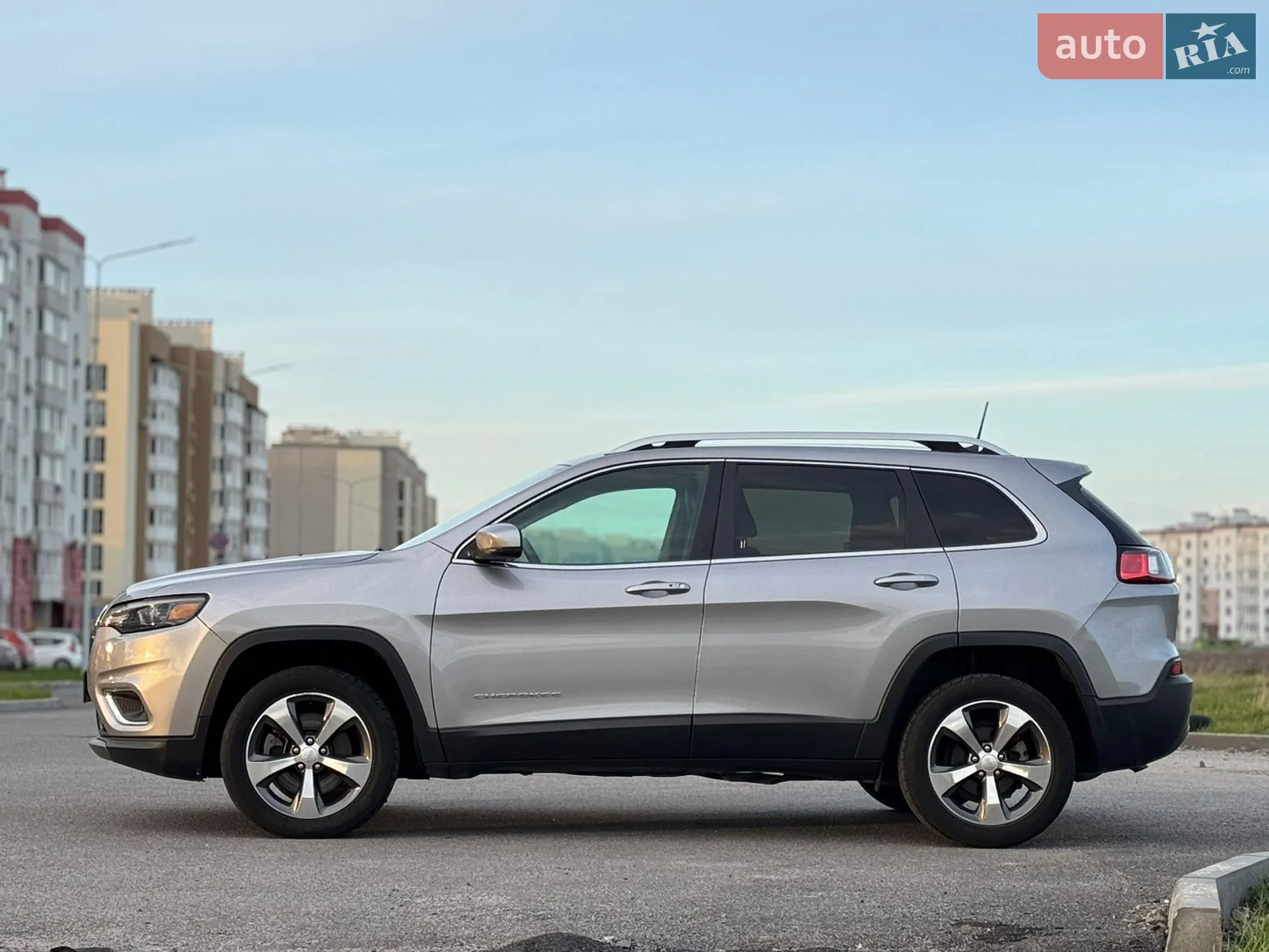 2019 Jeep Cherokee - мініатюра 20
