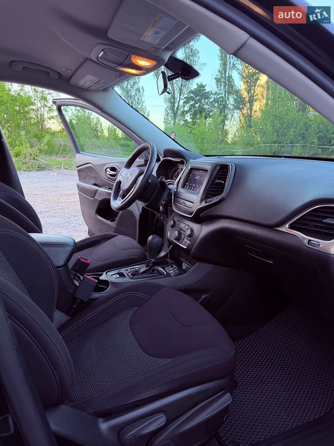 2018 Jeep Cherokee - мініатюра 13
