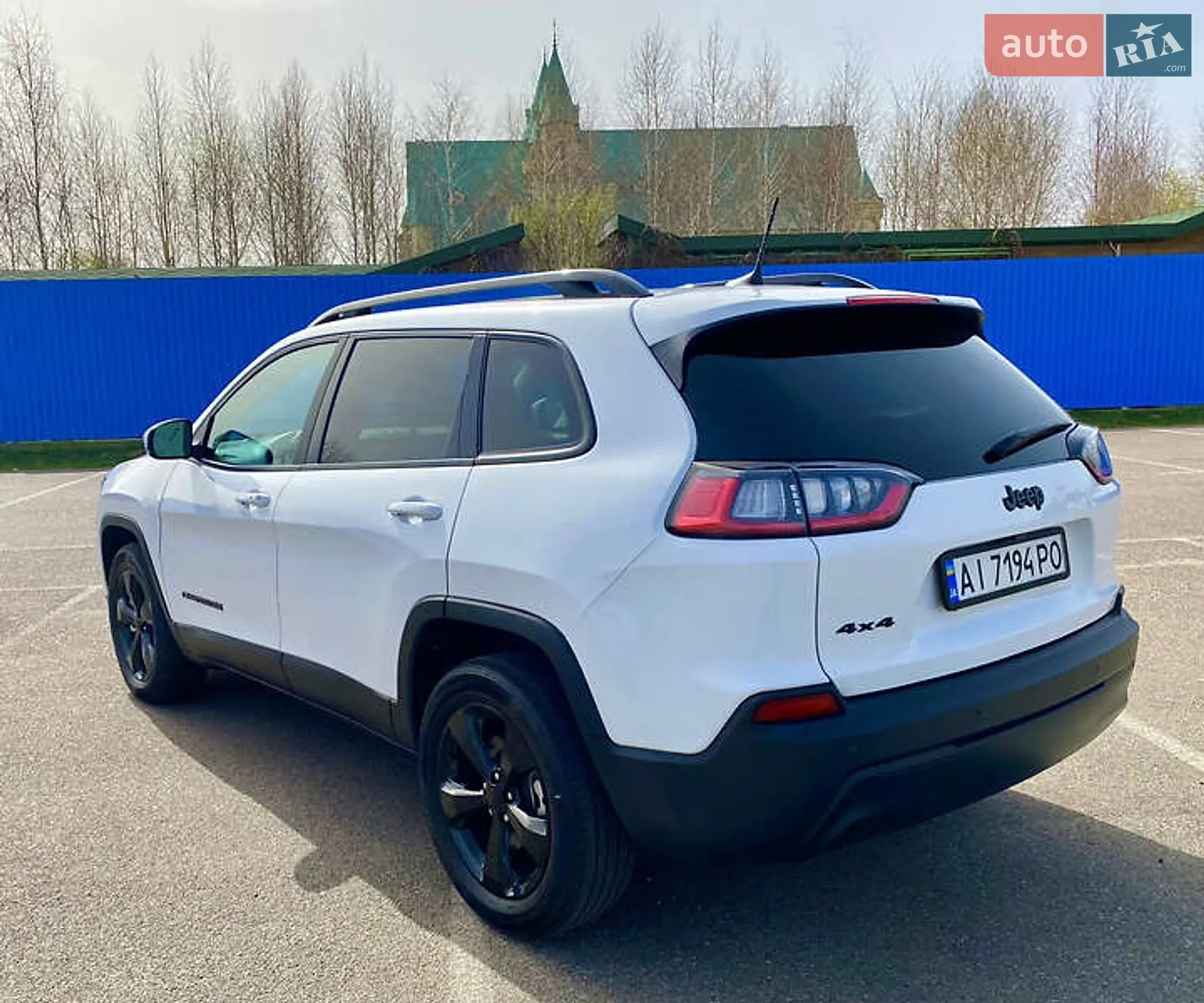 2020 Jeep Cherokee - мініатюра 10