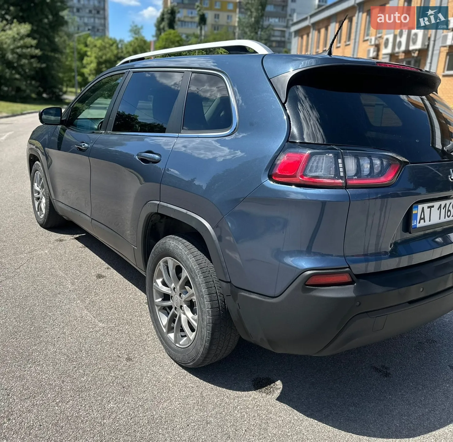 2019 Jeep Cherokee - мініатюра 8