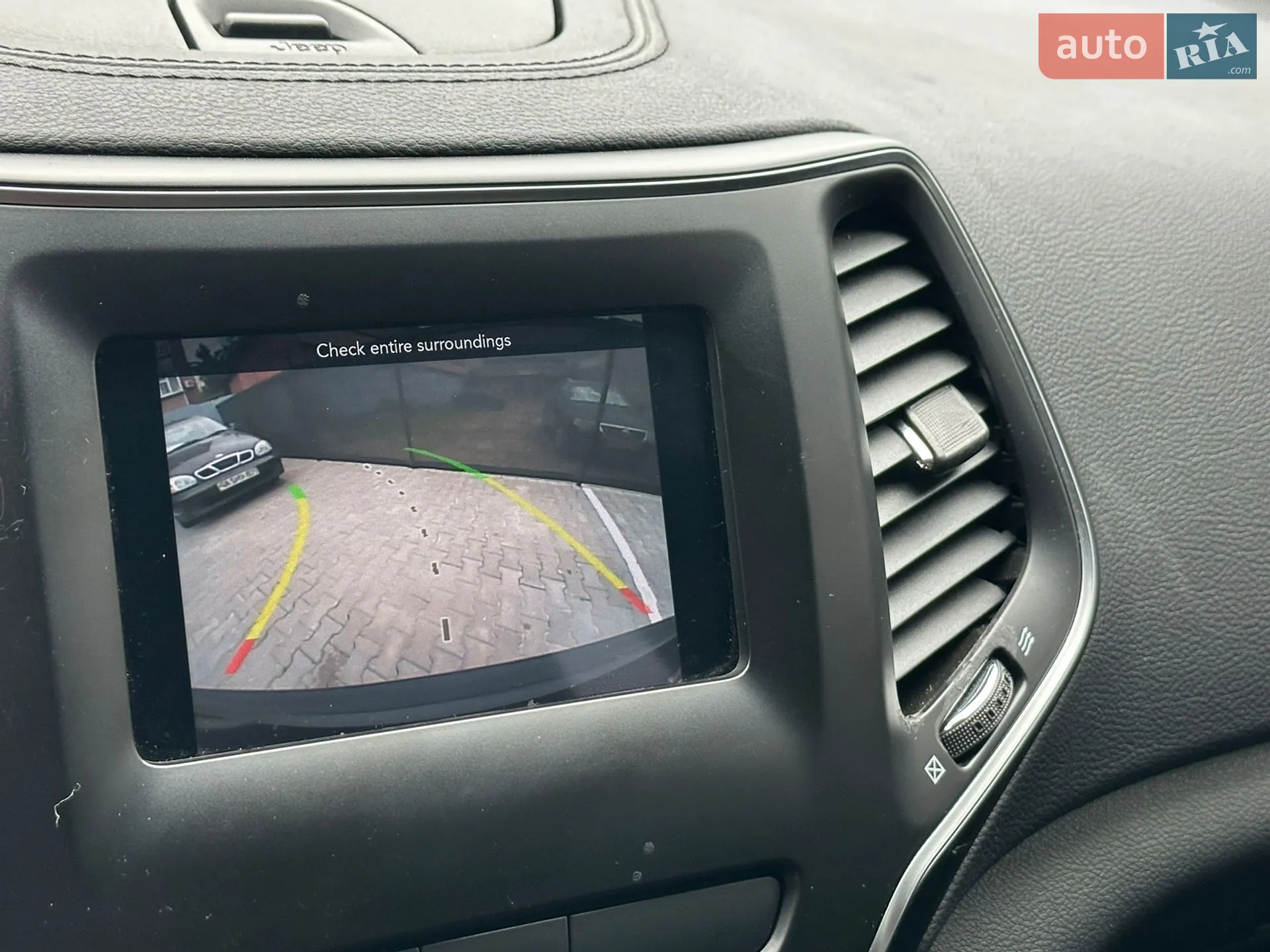 2019 Jeep Cherokee - мініатюра 57