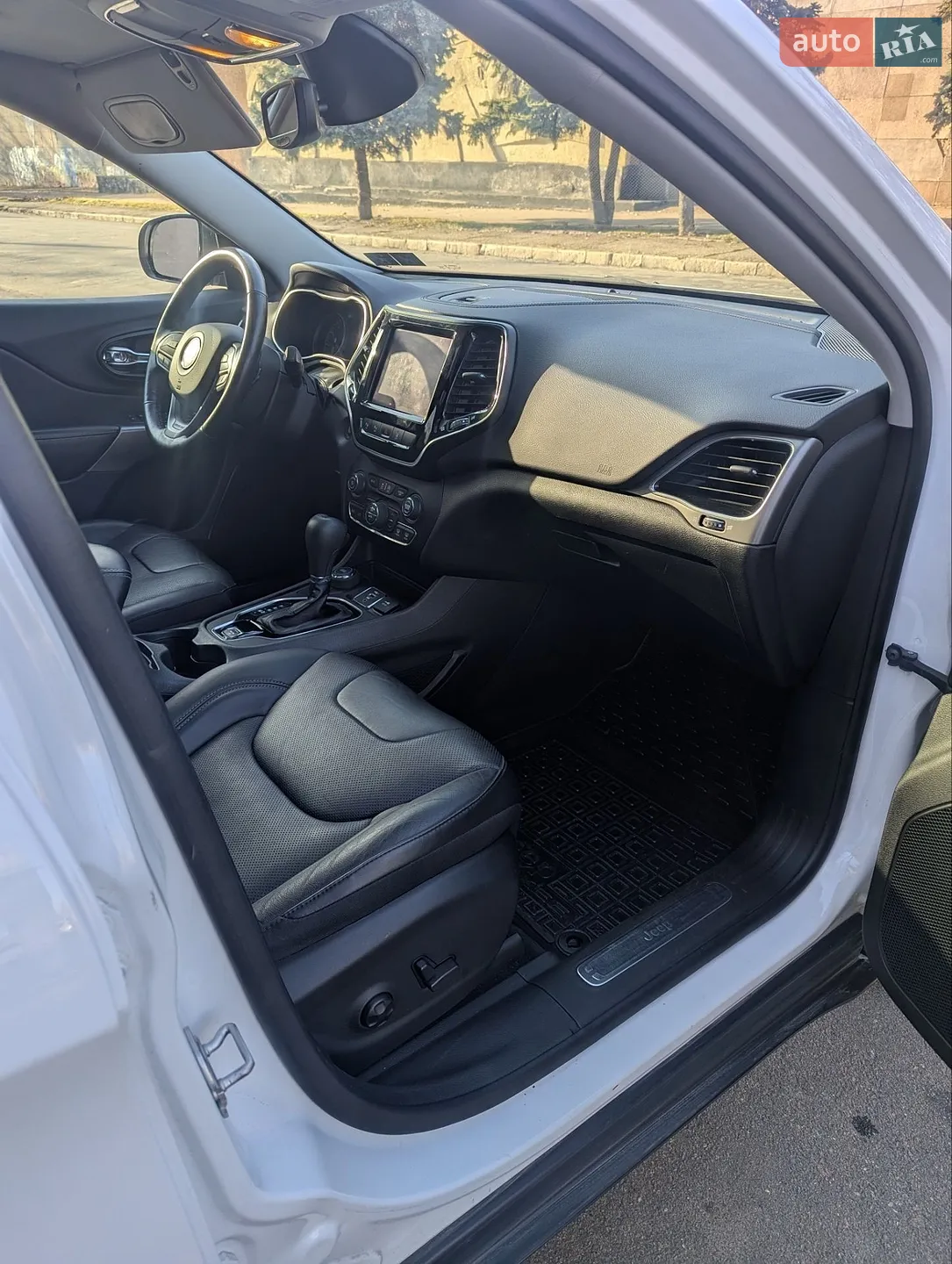 2021 Jeep Cherokee - мініатюра 13