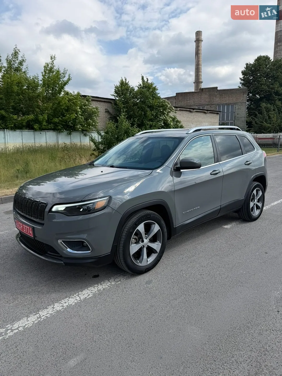 2019 Jeep Cherokee - мініатюра 2