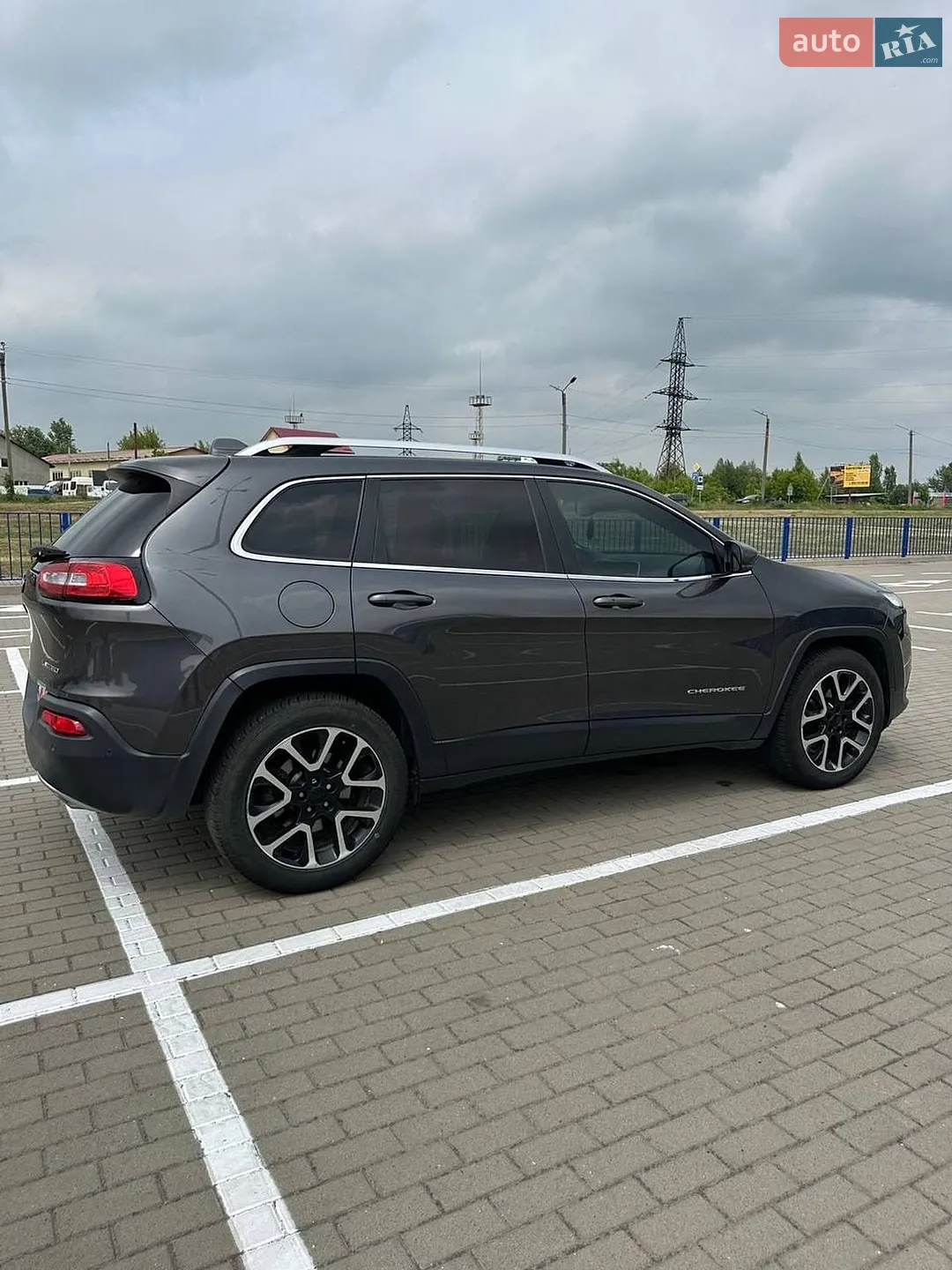 2016 Jeep Cherokee - мініатюра 28