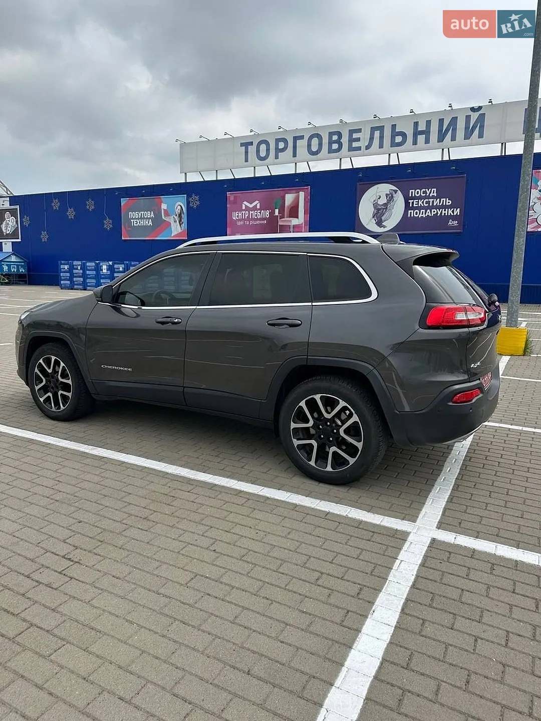 2016 Jeep Cherokee - мініатюра 25