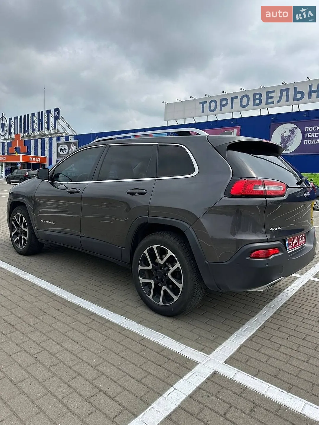 2016 Jeep Cherokee - мініатюра 31