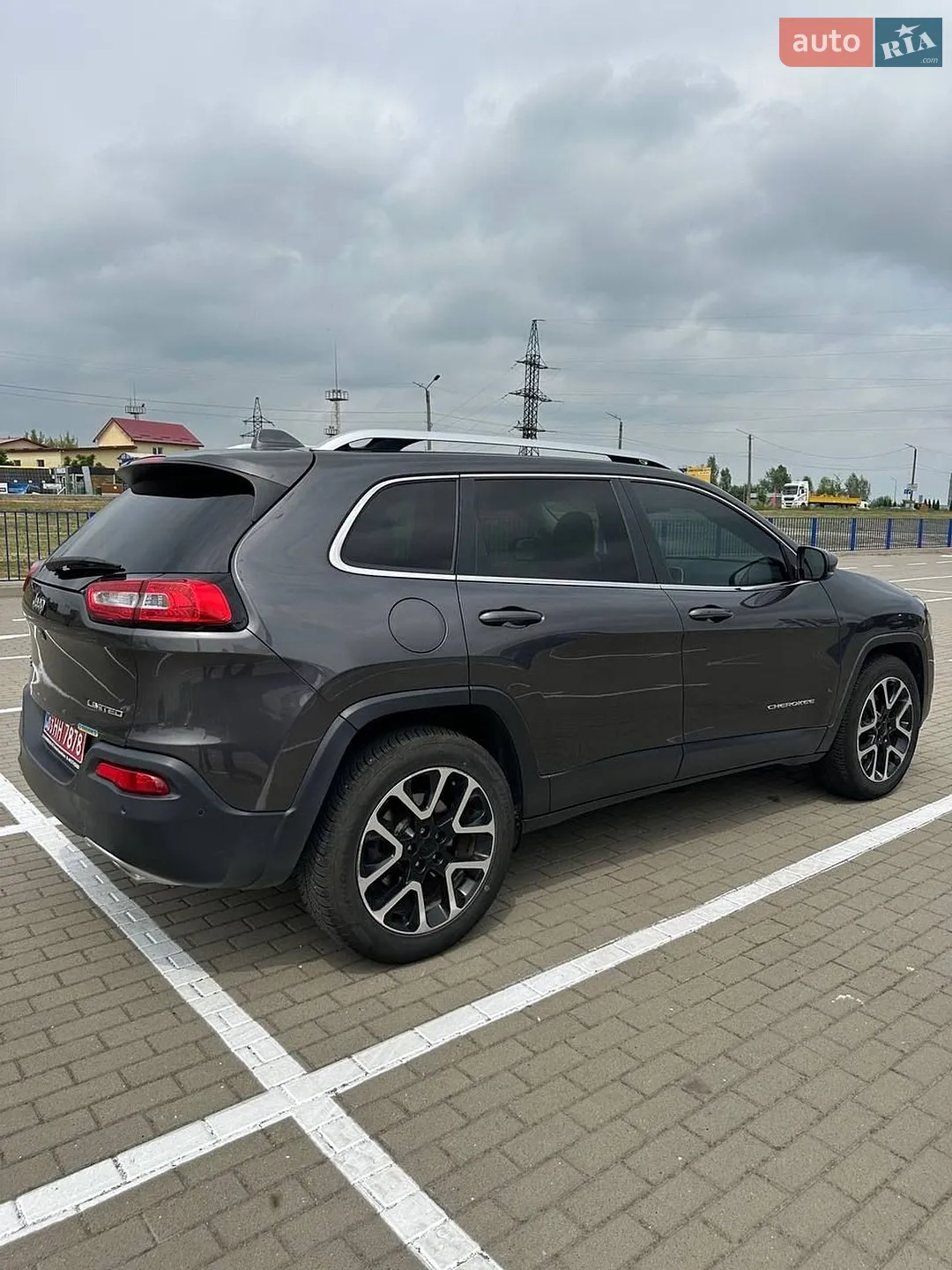 2016 Jeep Cherokee - мініатюра 34