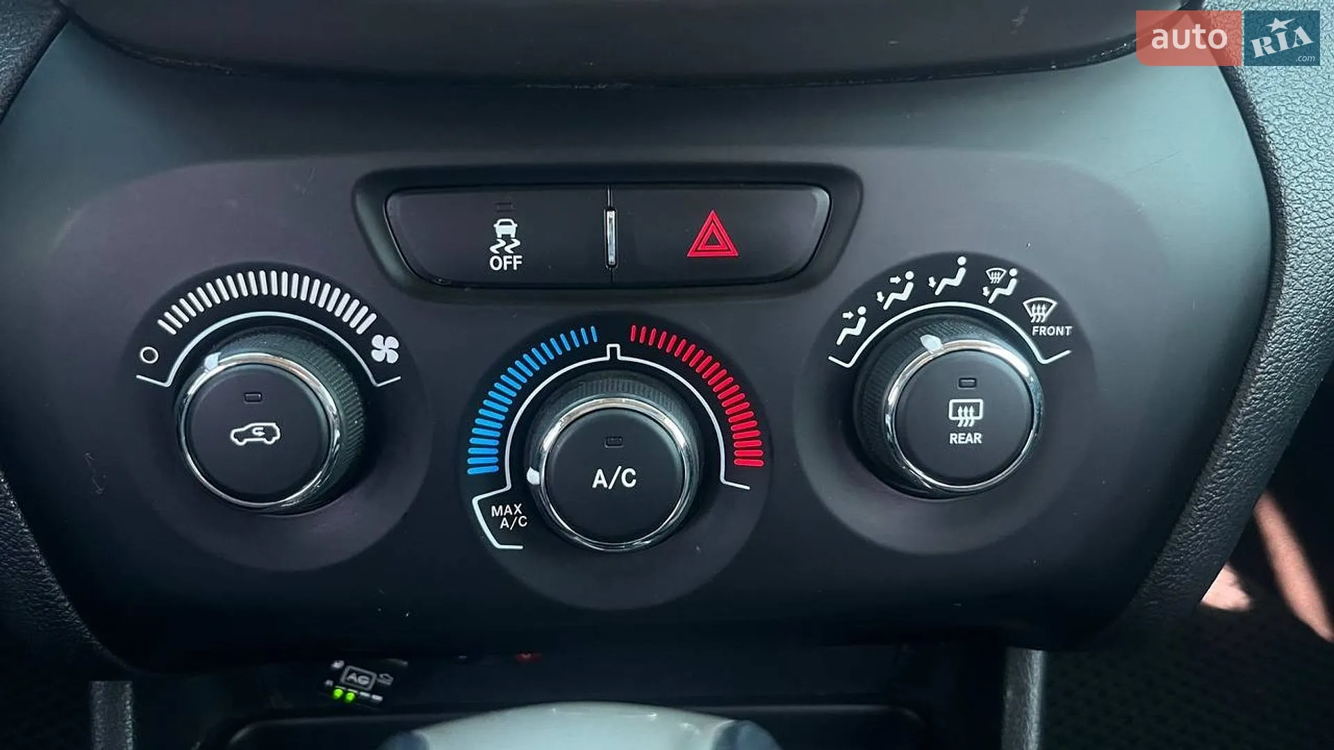 2014 Jeep Cherokee - мініатюра 16