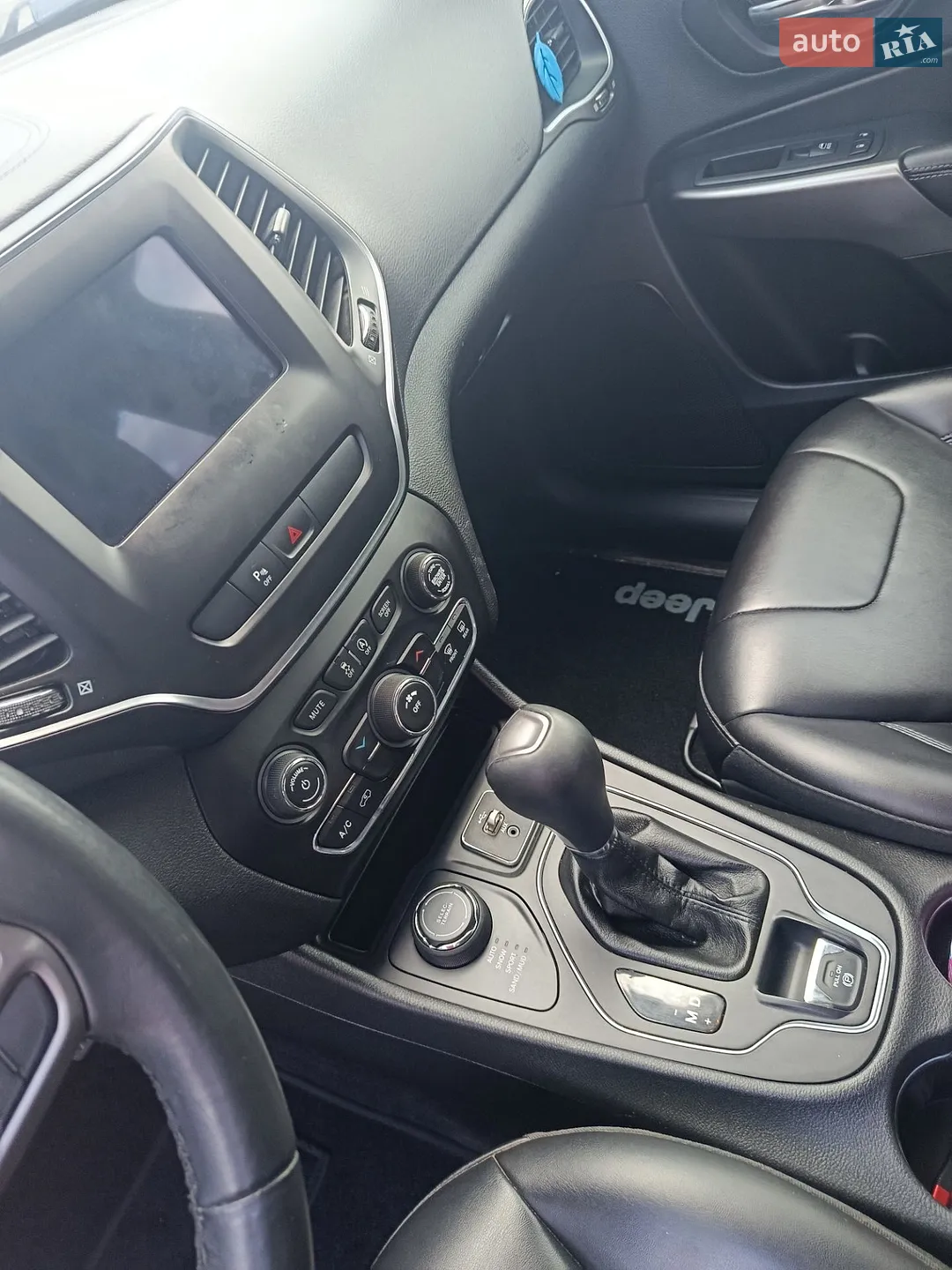 2018 Jeep Cherokee - мініатюра 10