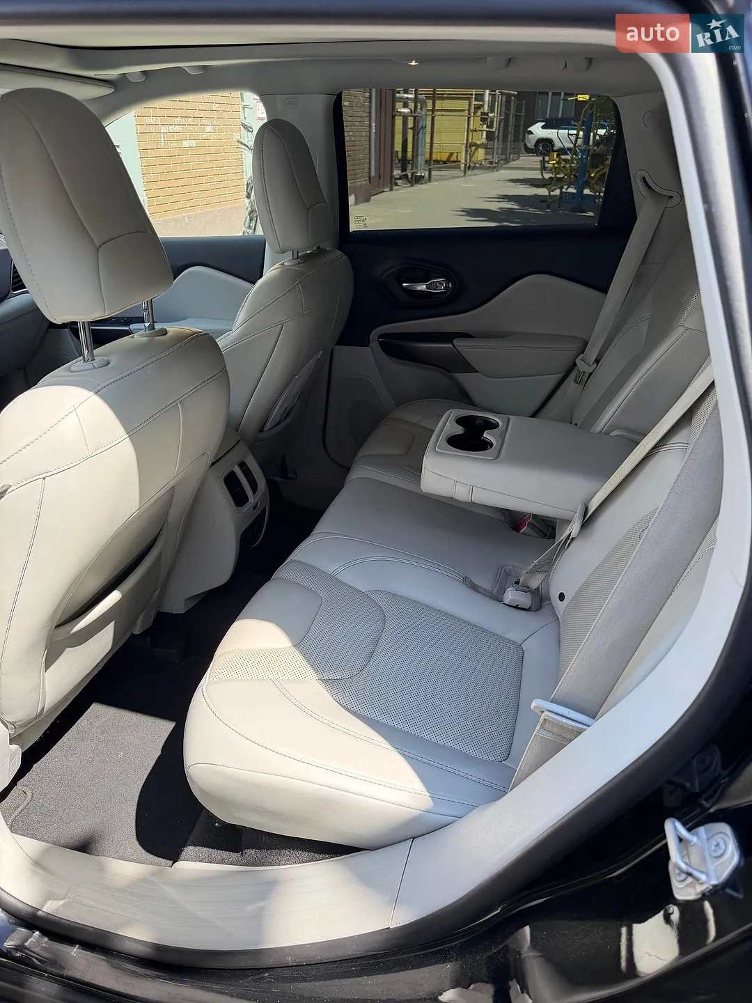 2018 Jeep Cherokee - мініатюра 6