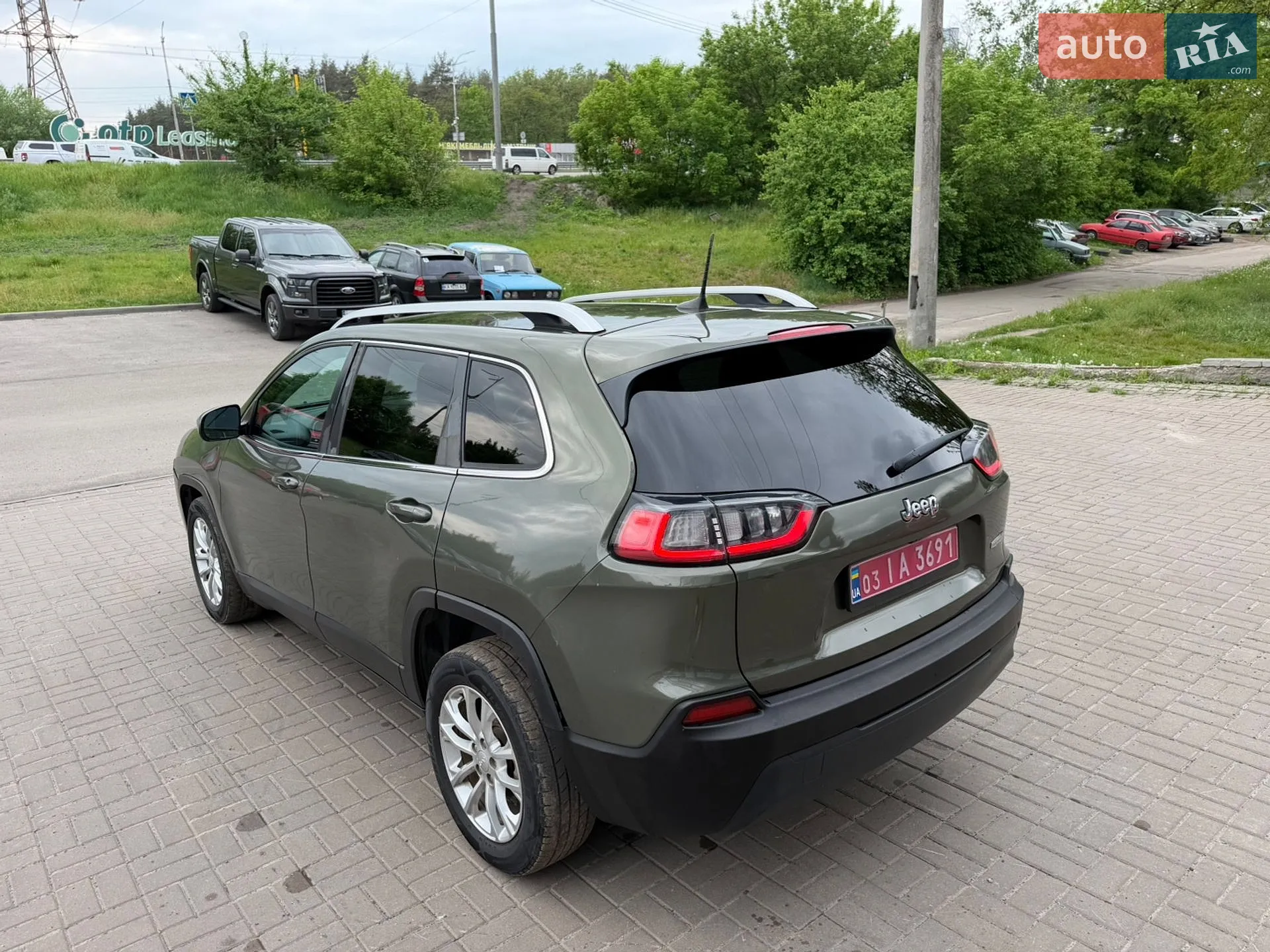 2018 Jeep Cherokee - мініатюра 15