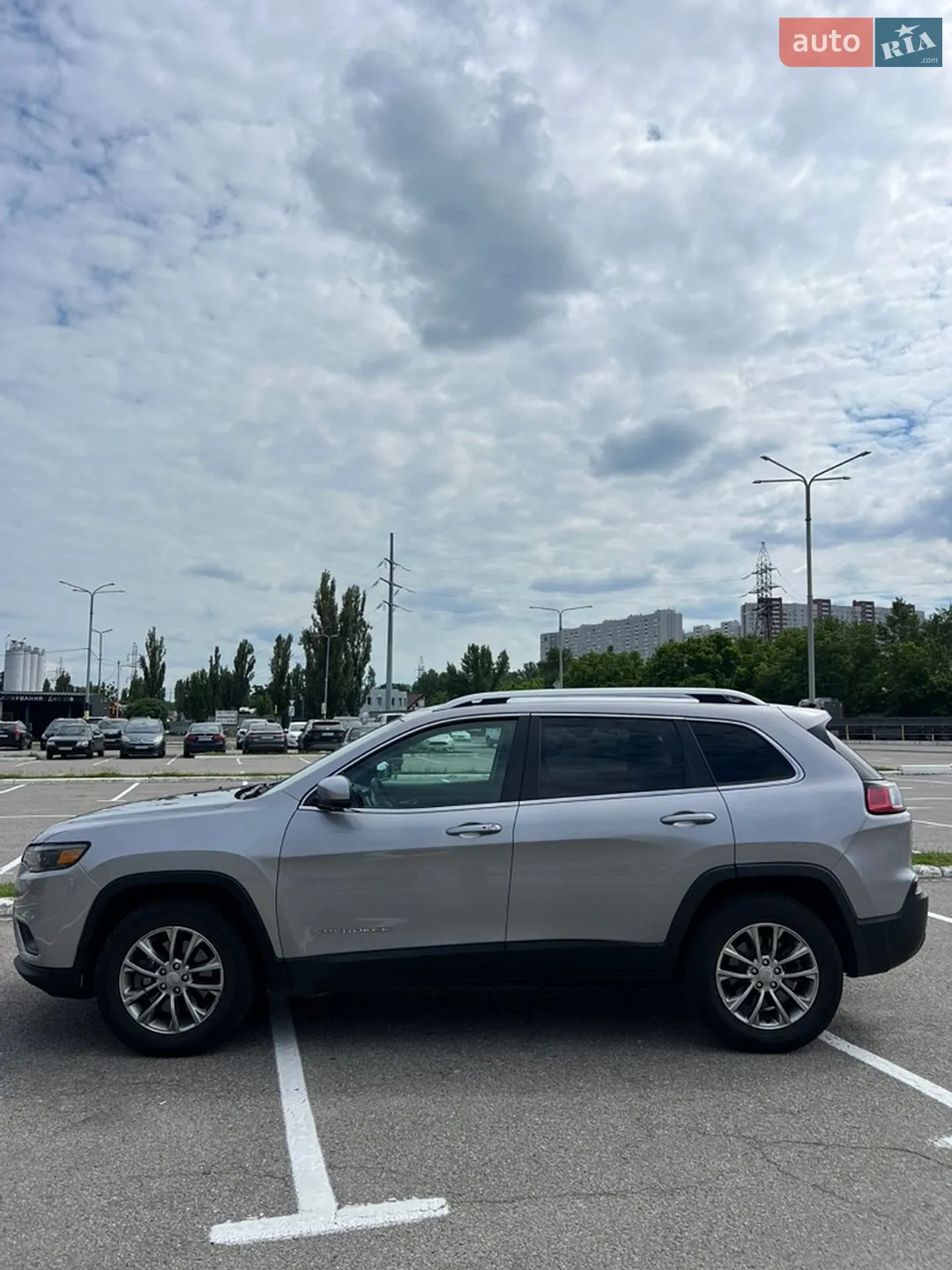 2020 Jeep Cherokee - мініатюра 5