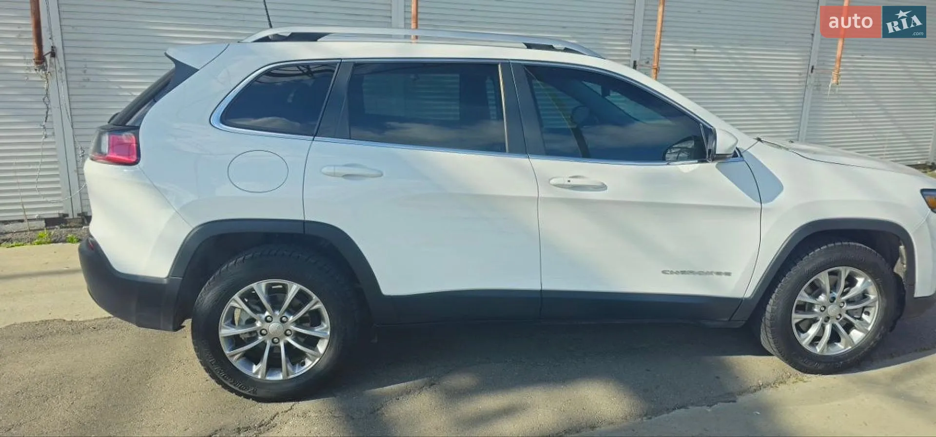2020 Jeep Cherokee - мініатюра 18