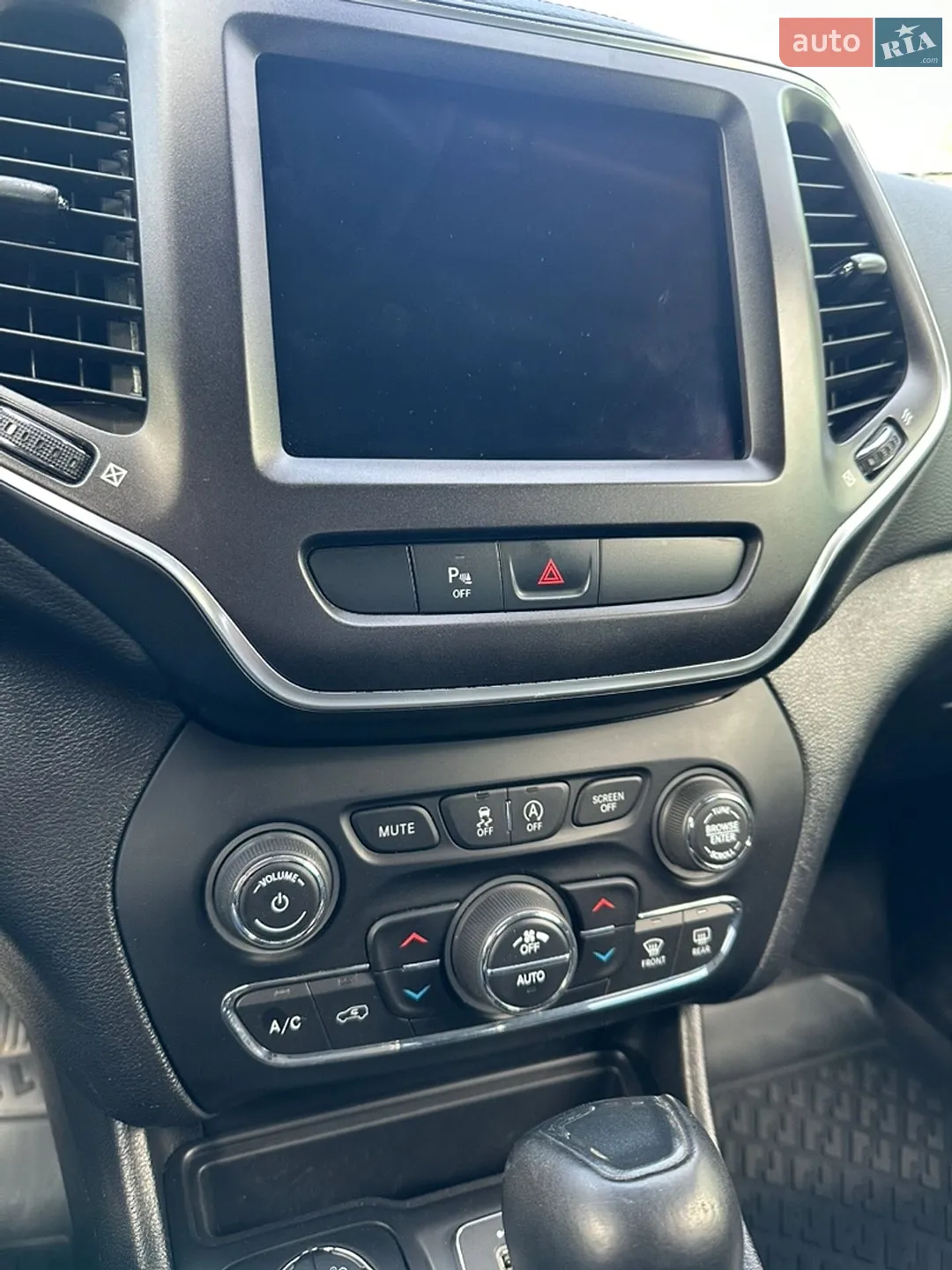 2019 Jeep Cherokee - мініатюра 18