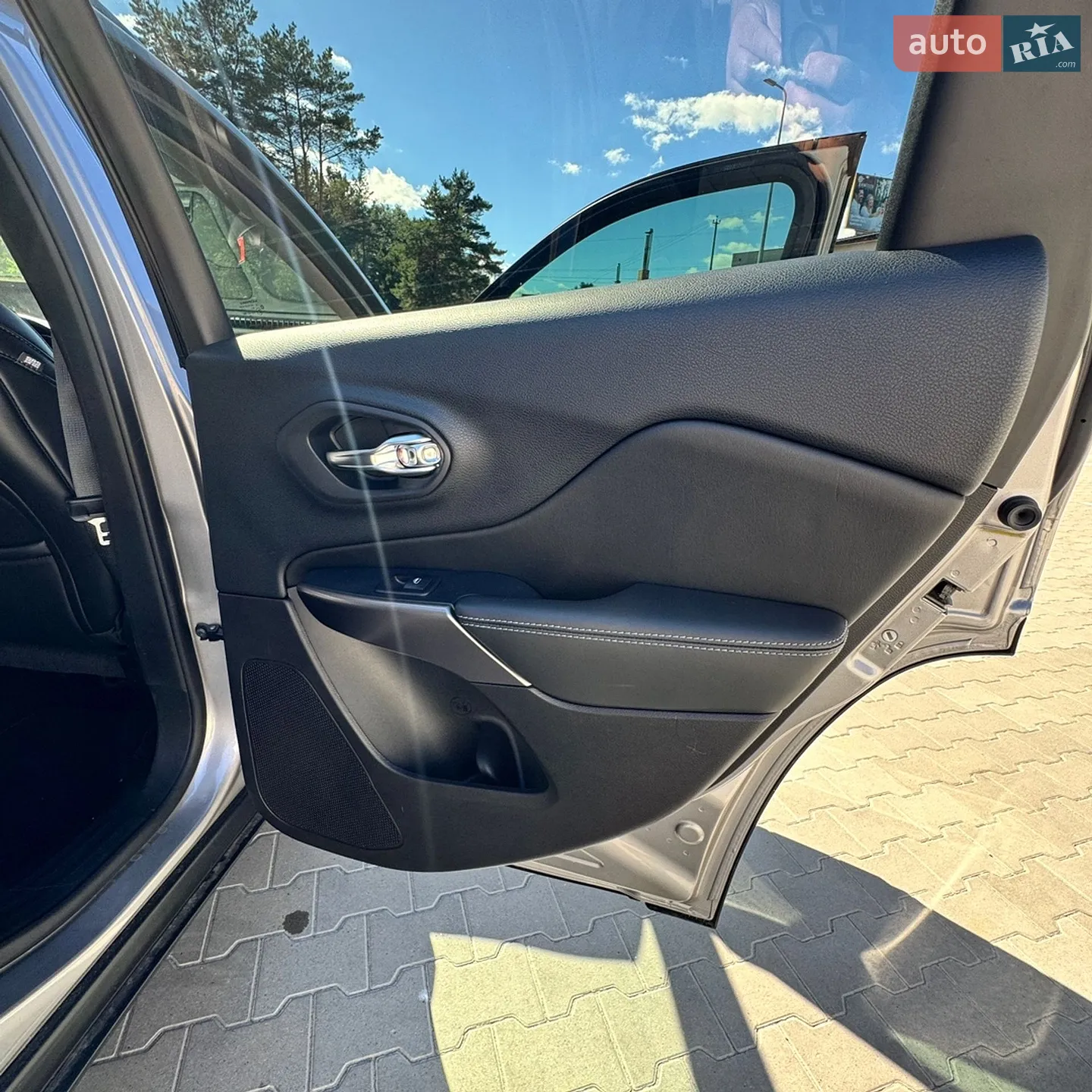 2018 Jeep Cherokee - мініатюра 22