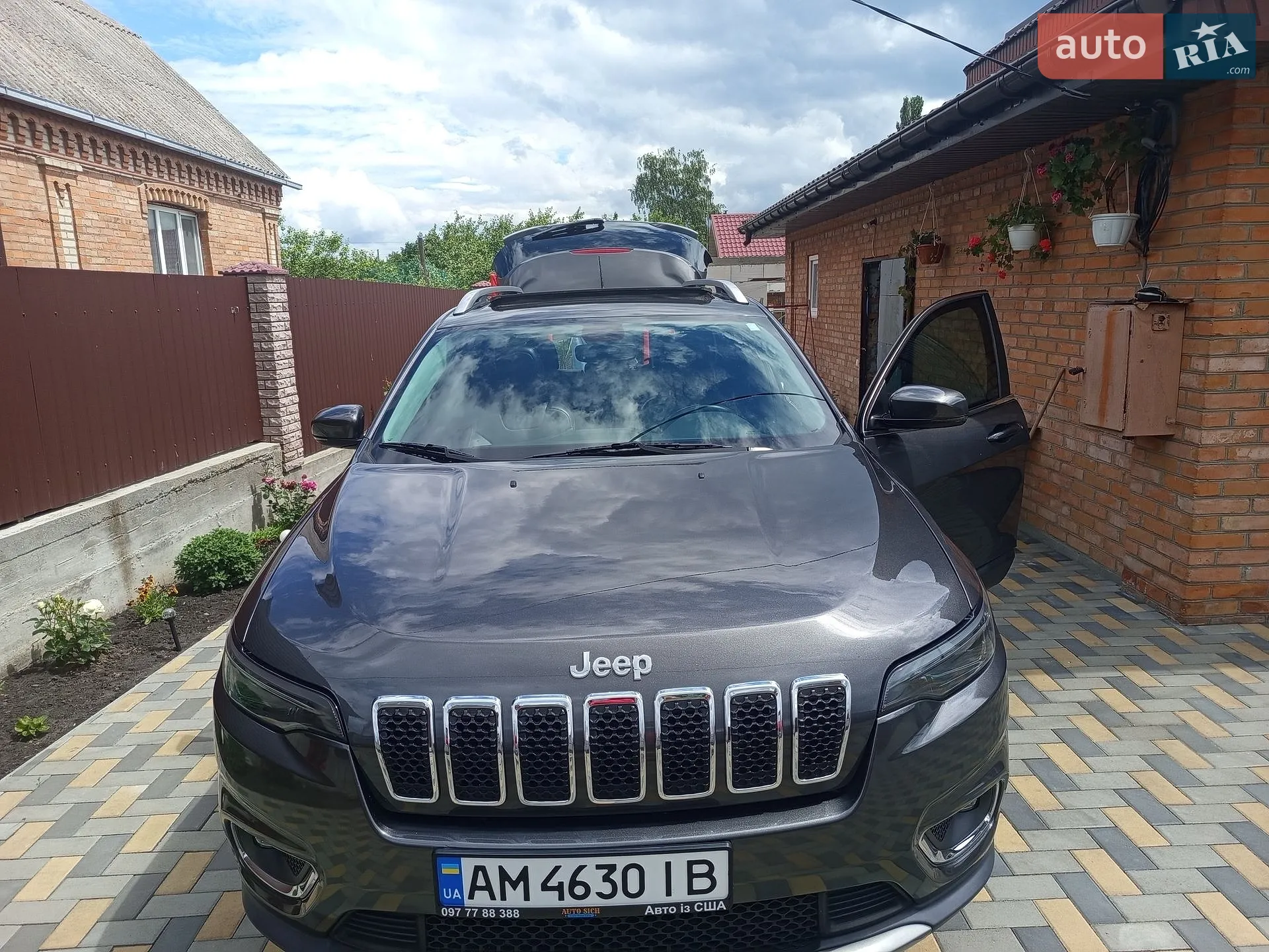 2020 Jeep Cherokee - мініатюра 2