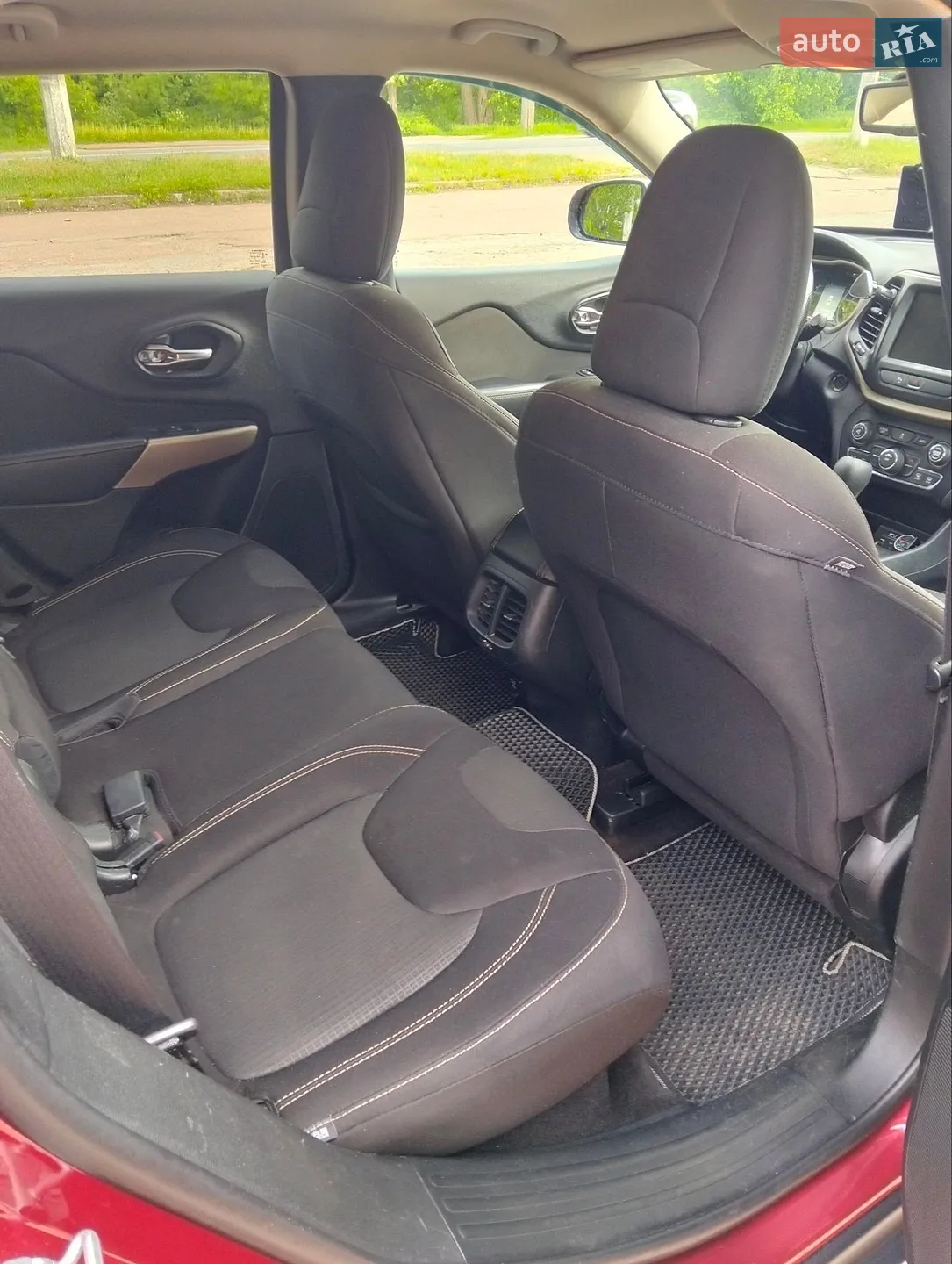 2016 Jeep Cherokee - мініатюра 20