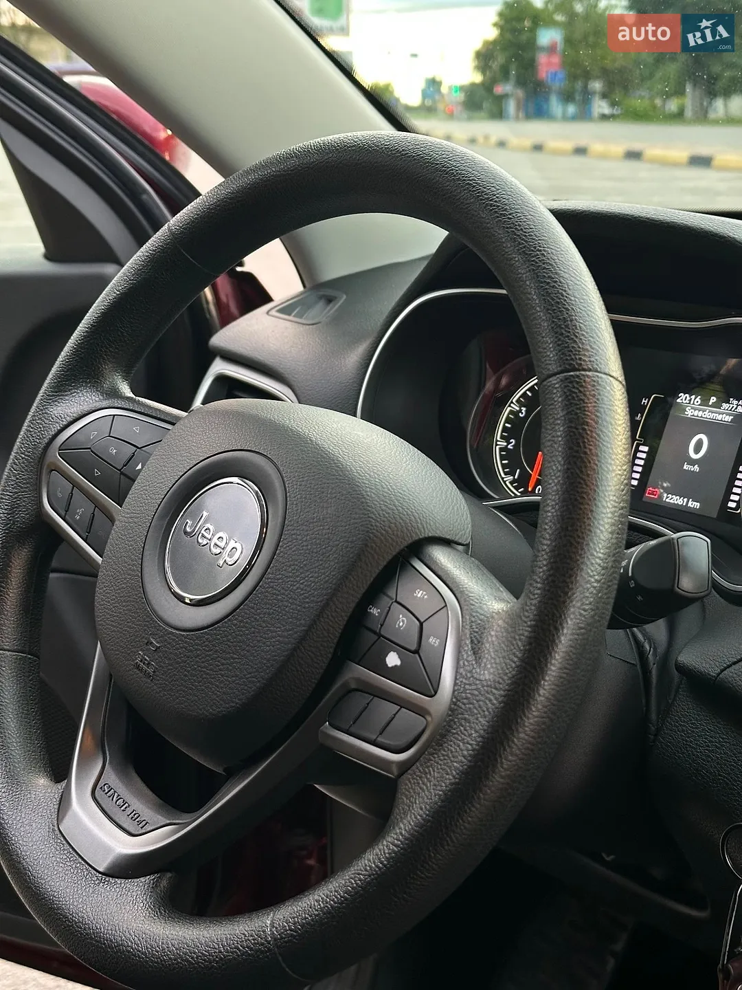 2020 Jeep Cherokee - мініатюра 12