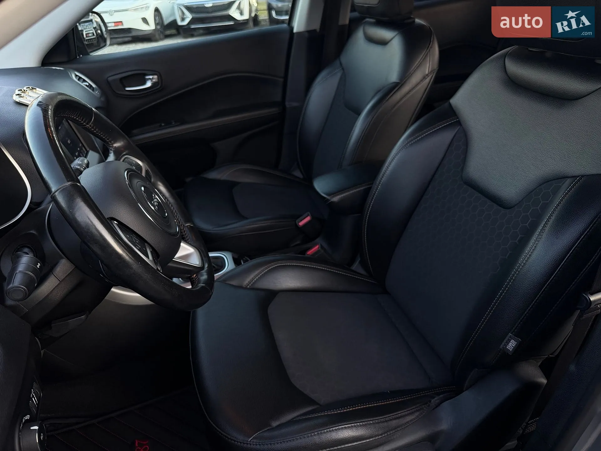 2021 Jeep Cherokee - мініатюра 12