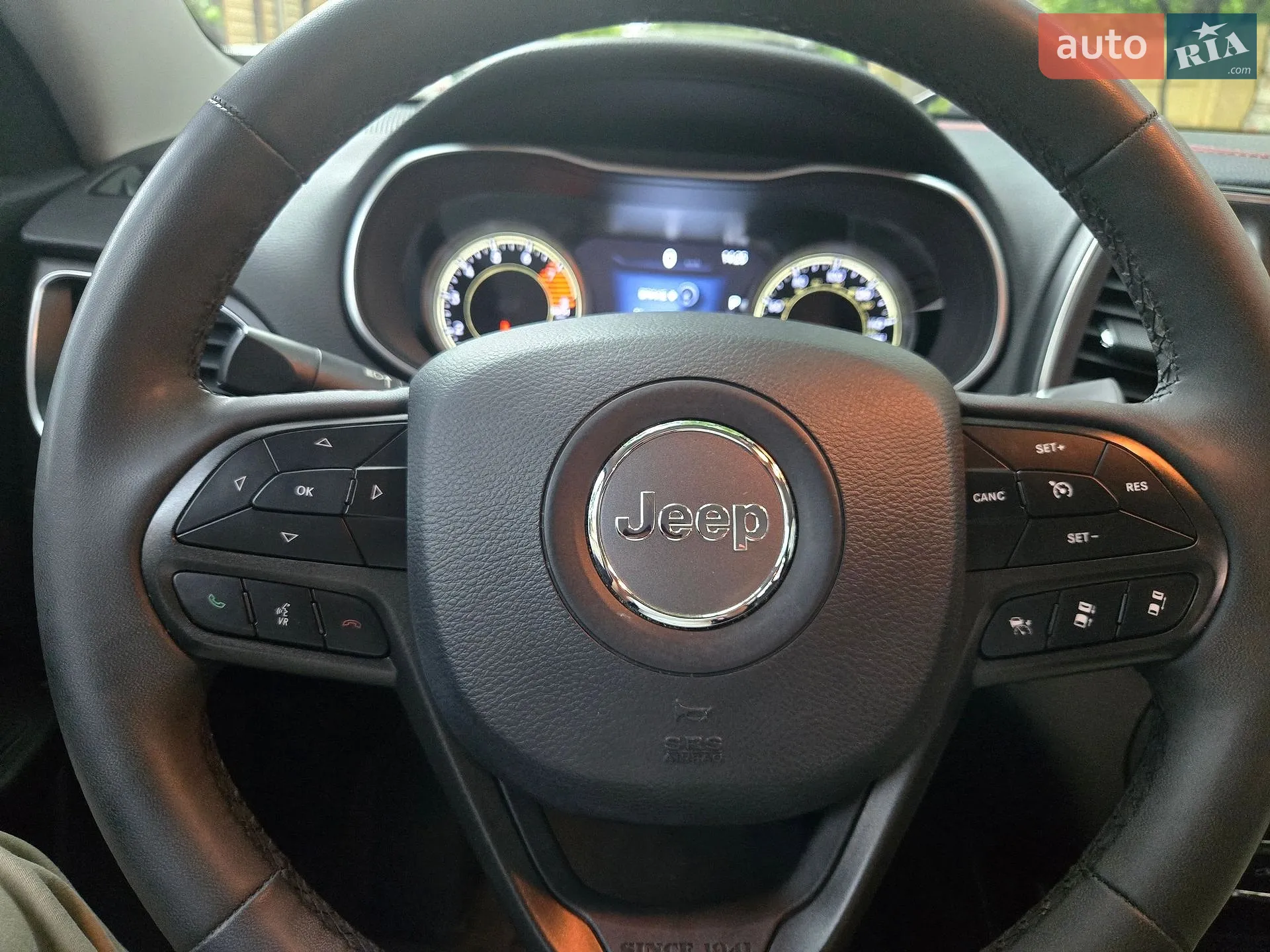 2022 Jeep Cherokee - мініатюра 25