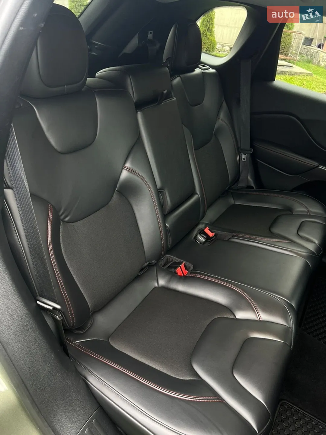 2019 Jeep Cherokee - мініатюра 38