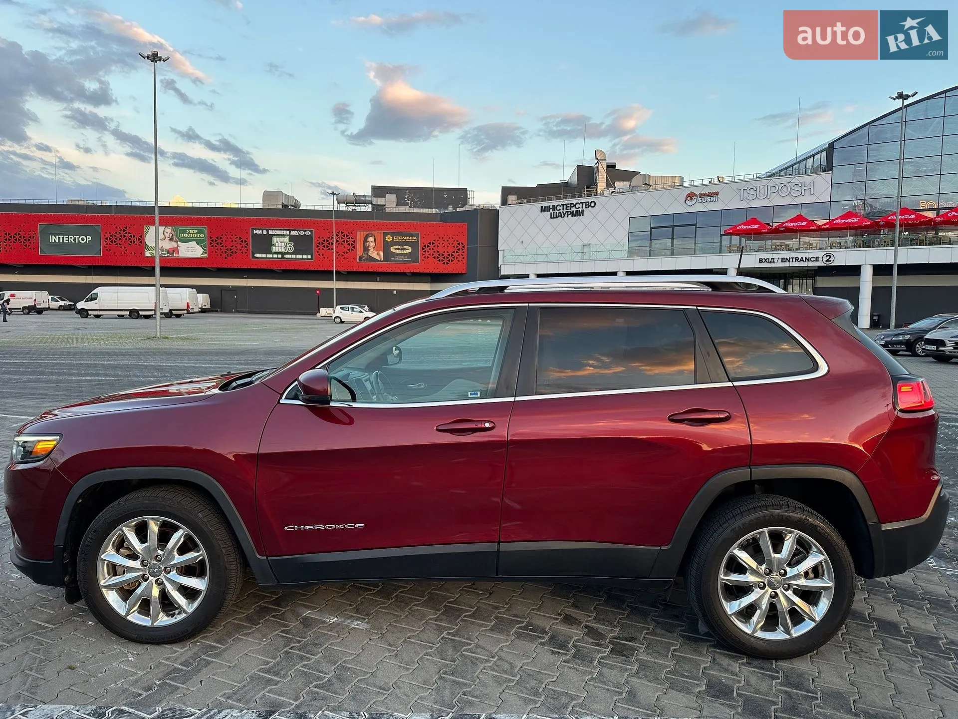 2020 Jeep Cherokee - мініатюра 3