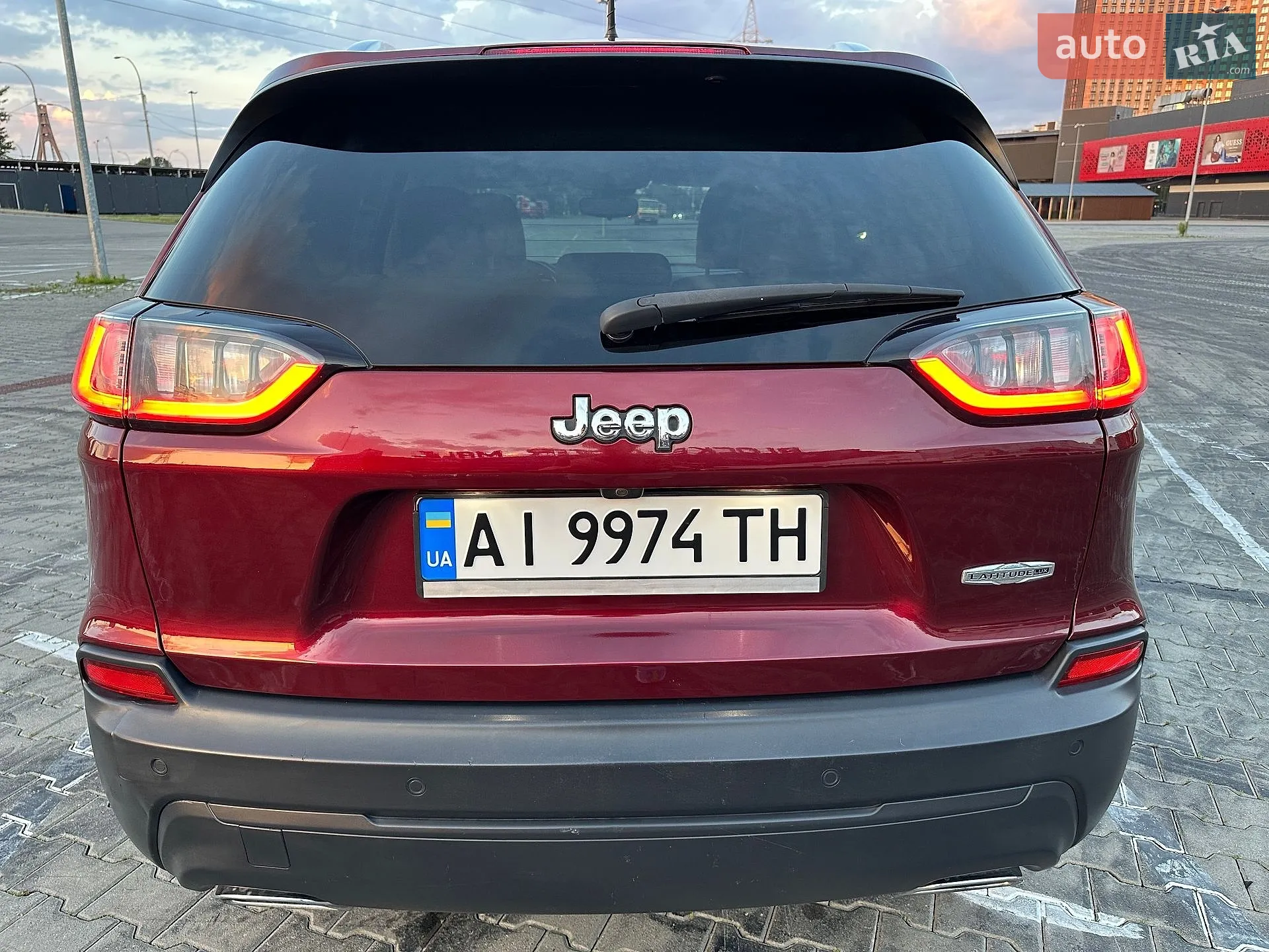2020 Jeep Cherokee - мініатюра 6