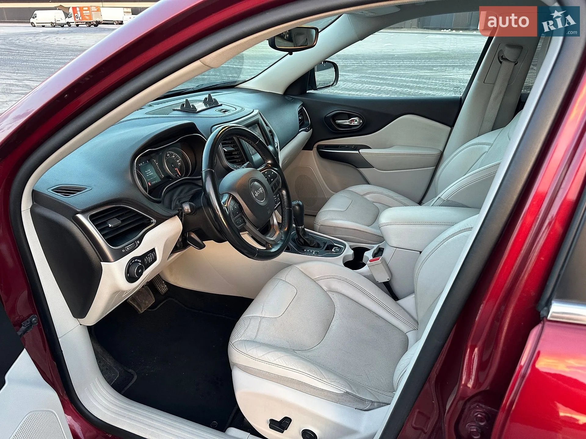 2020 Jeep Cherokee - мініатюра 12