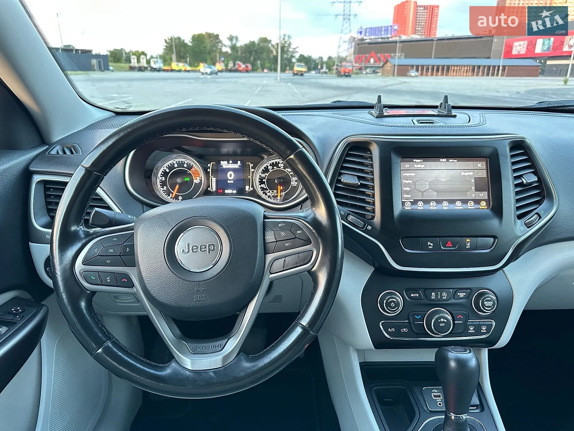 2020 Jeep Cherokee - мініатюра 24