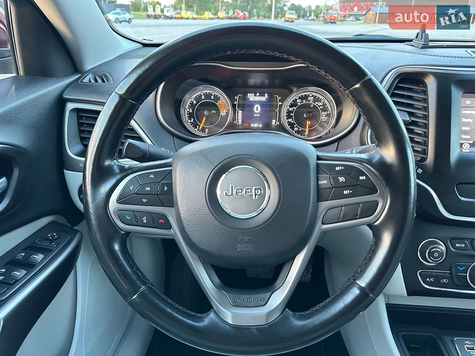 2020 Jeep Cherokee - мініатюра 25