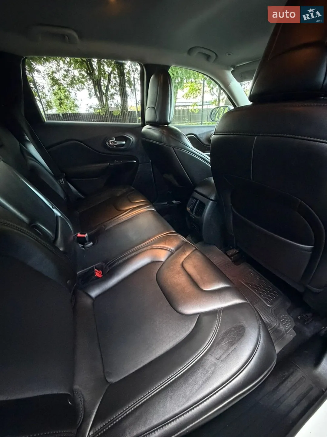 2018 Jeep Cherokee - мініатюра 17