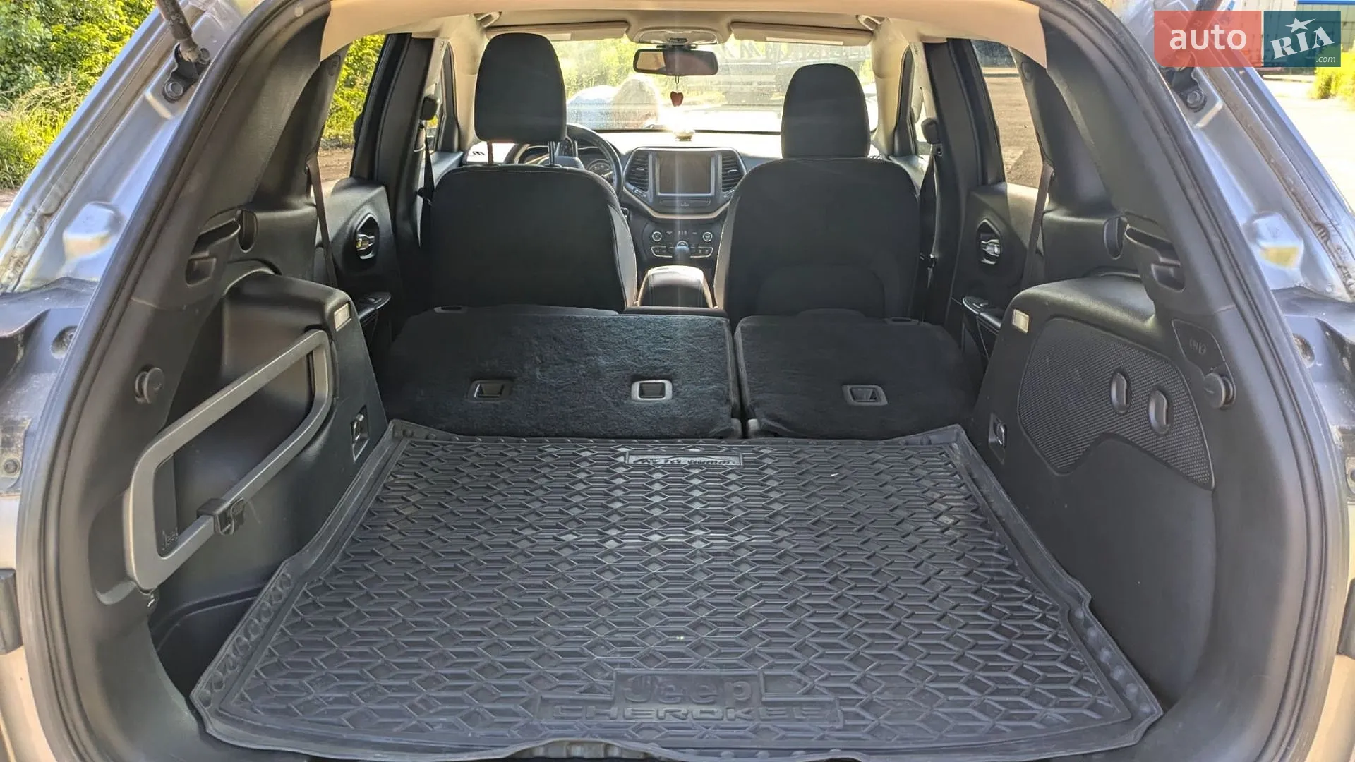 2015 Jeep Cherokee - мініатюра 18