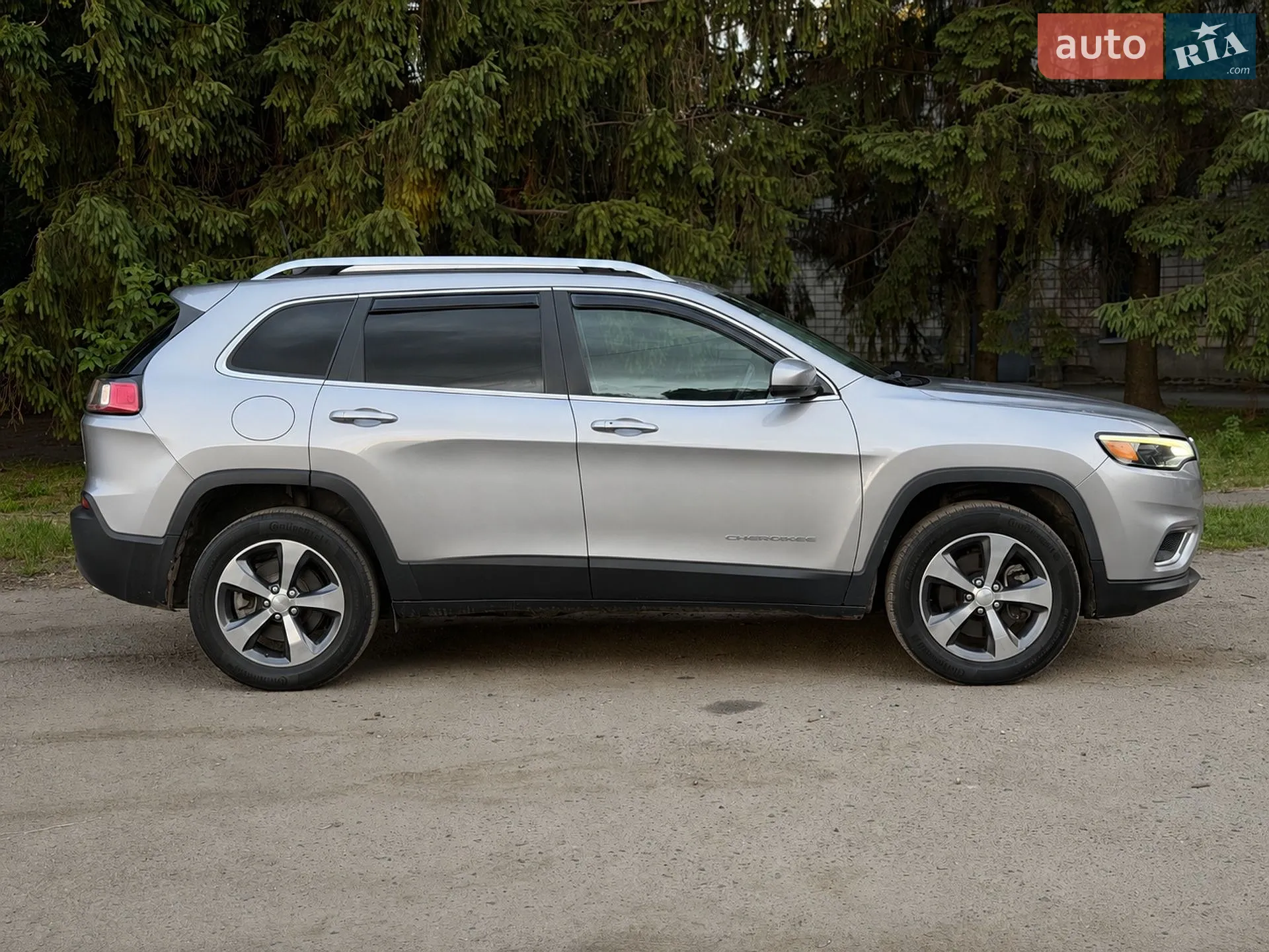 2019 Jeep Cherokee - мініатюра 12