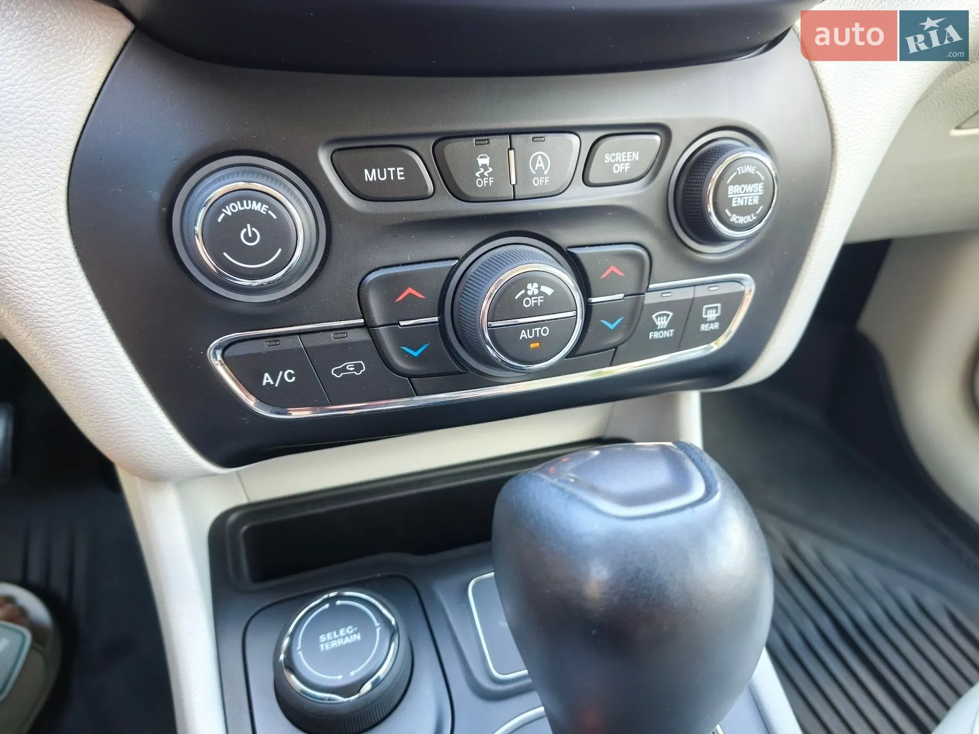 2019 Jeep Cherokee - мініатюра 67