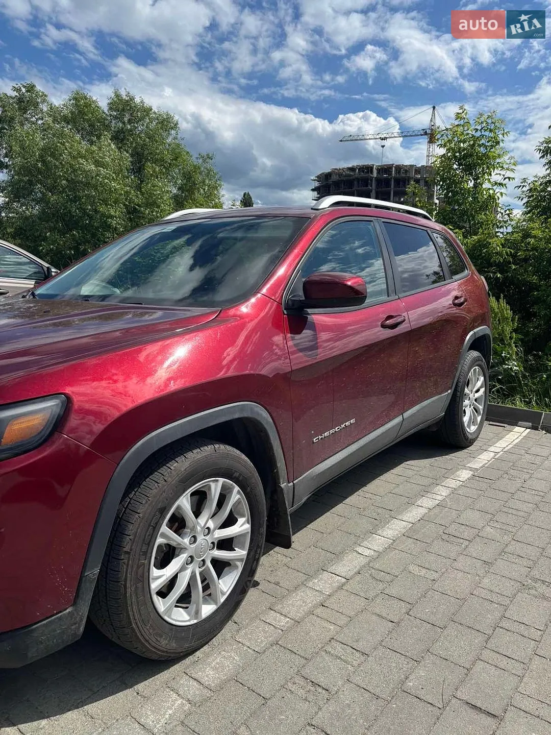 2020 Jeep Cherokee - мініатюра 5
