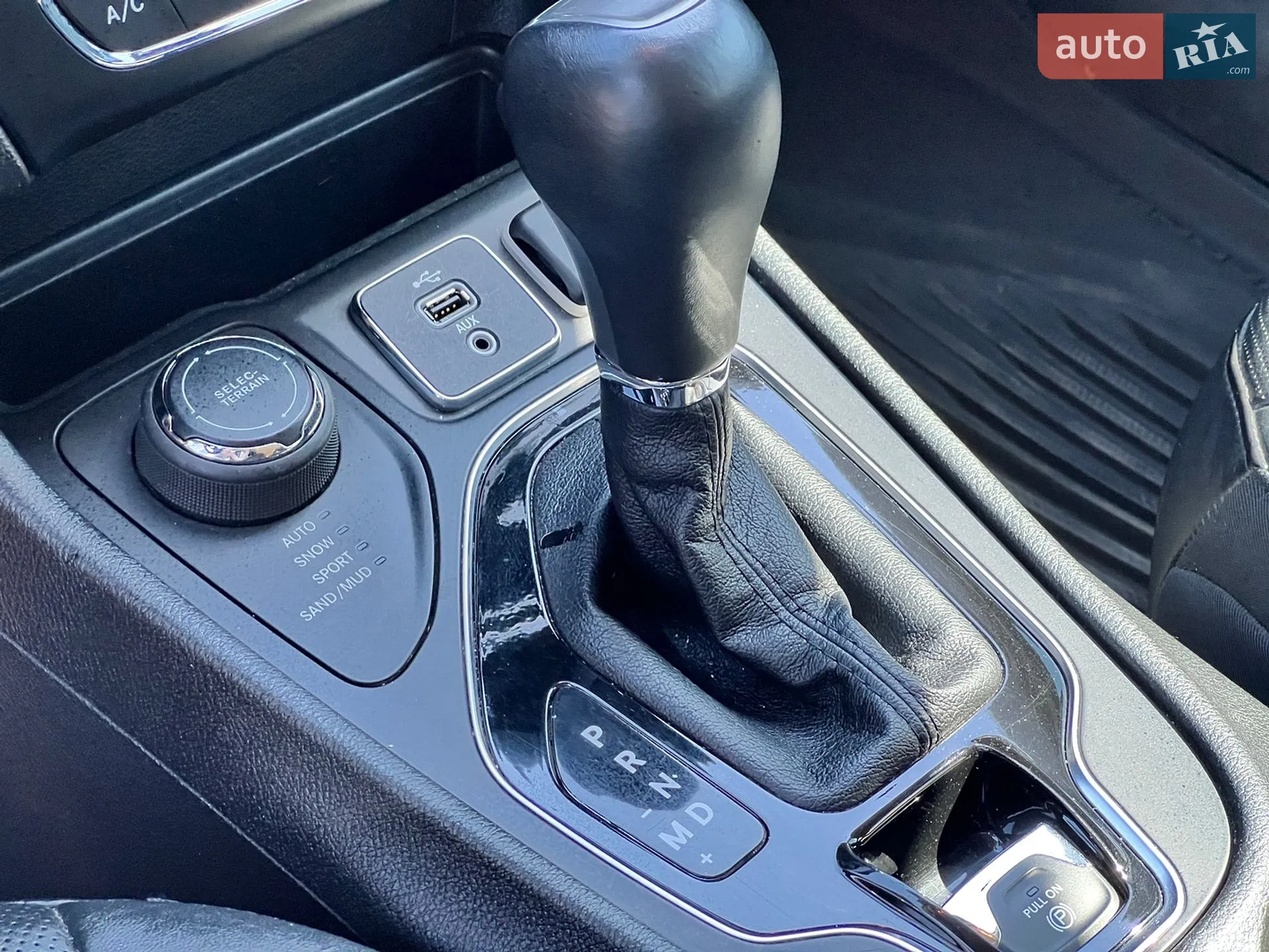 2018 Jeep Cherokee - мініатюра 19