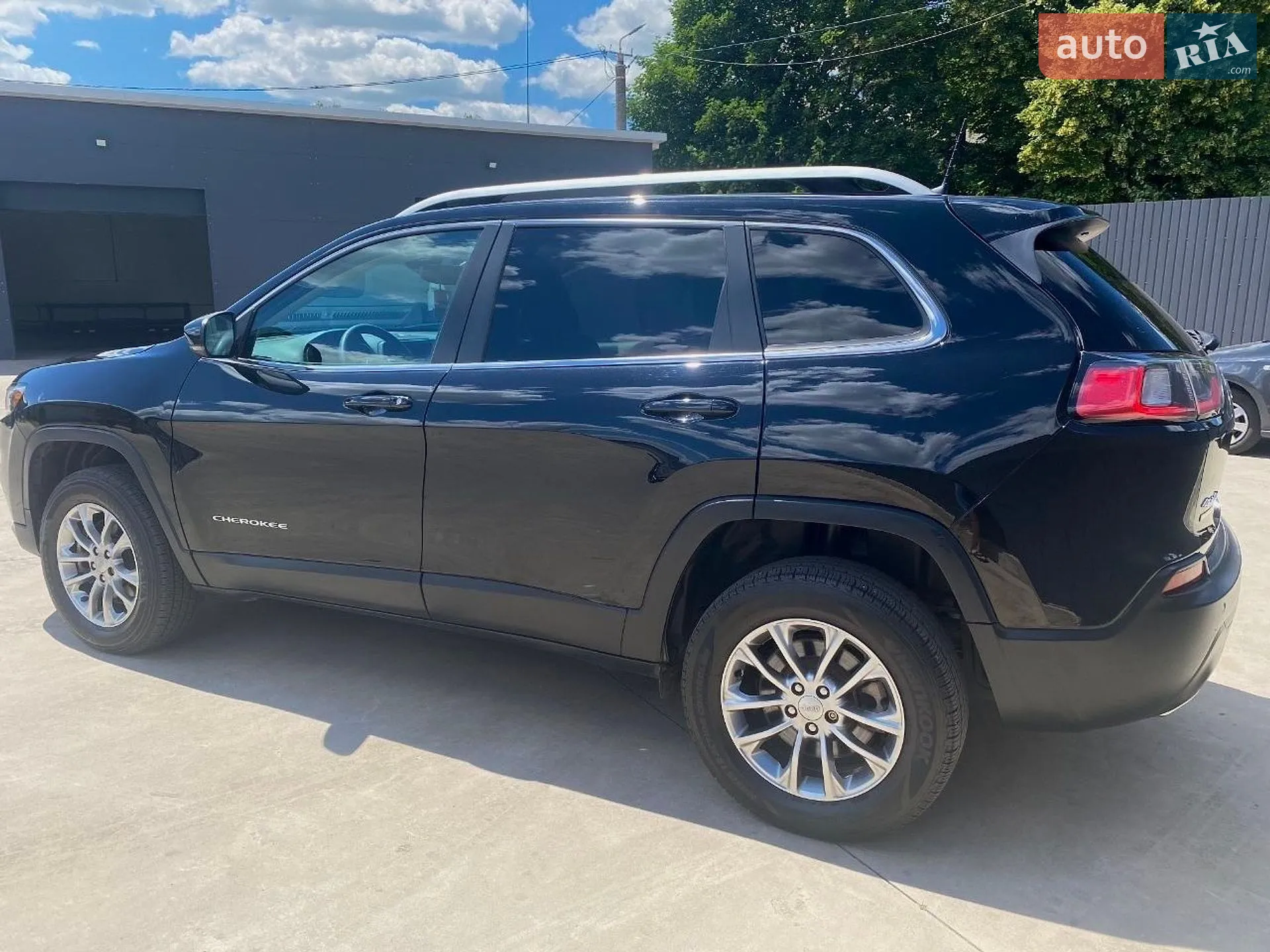 2021 Jeep Cherokee - мініатюра 4
