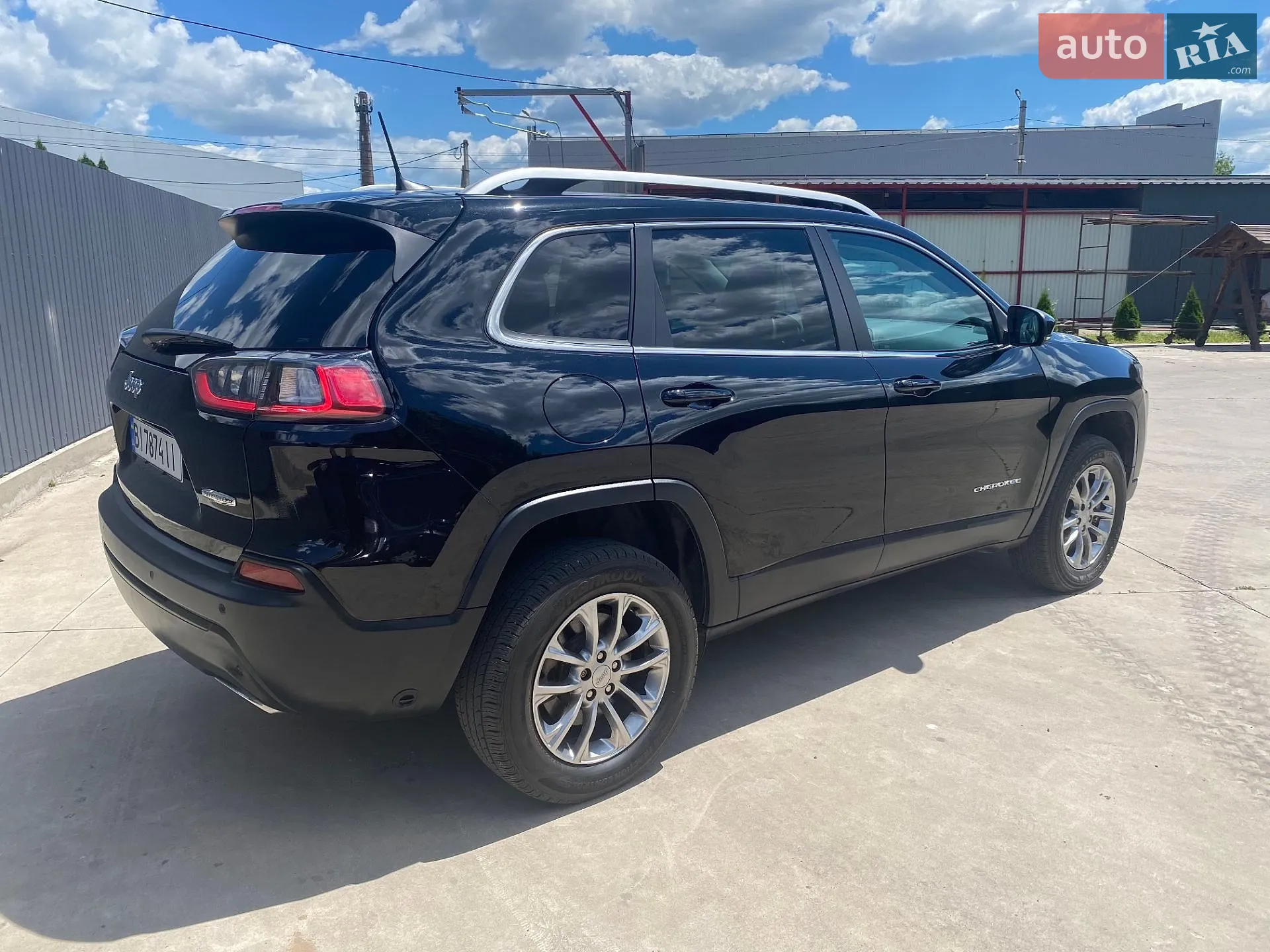 2021 Jeep Cherokee - мініатюра 14
