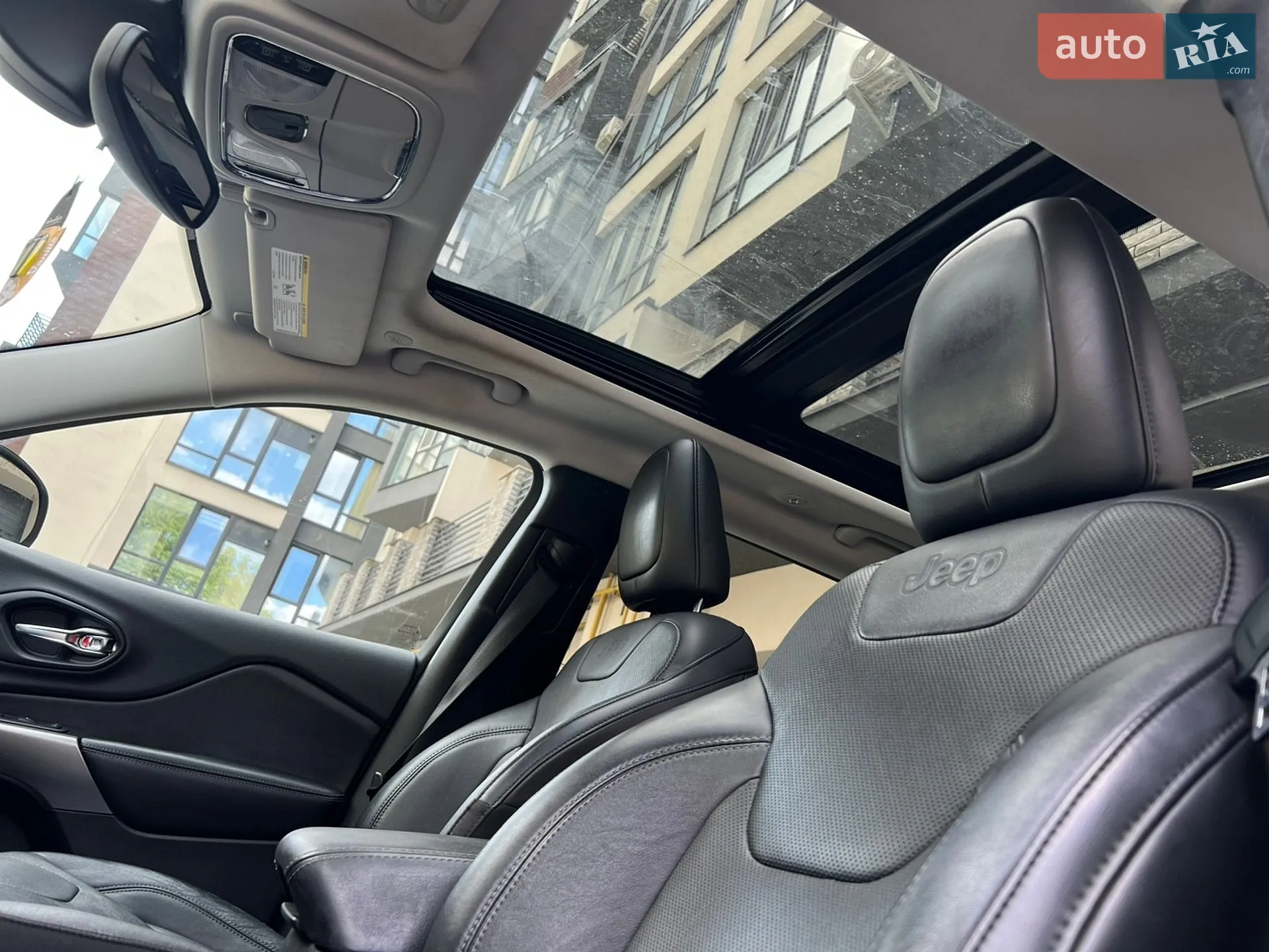 2020 Jeep Cherokee - мініатюра 7