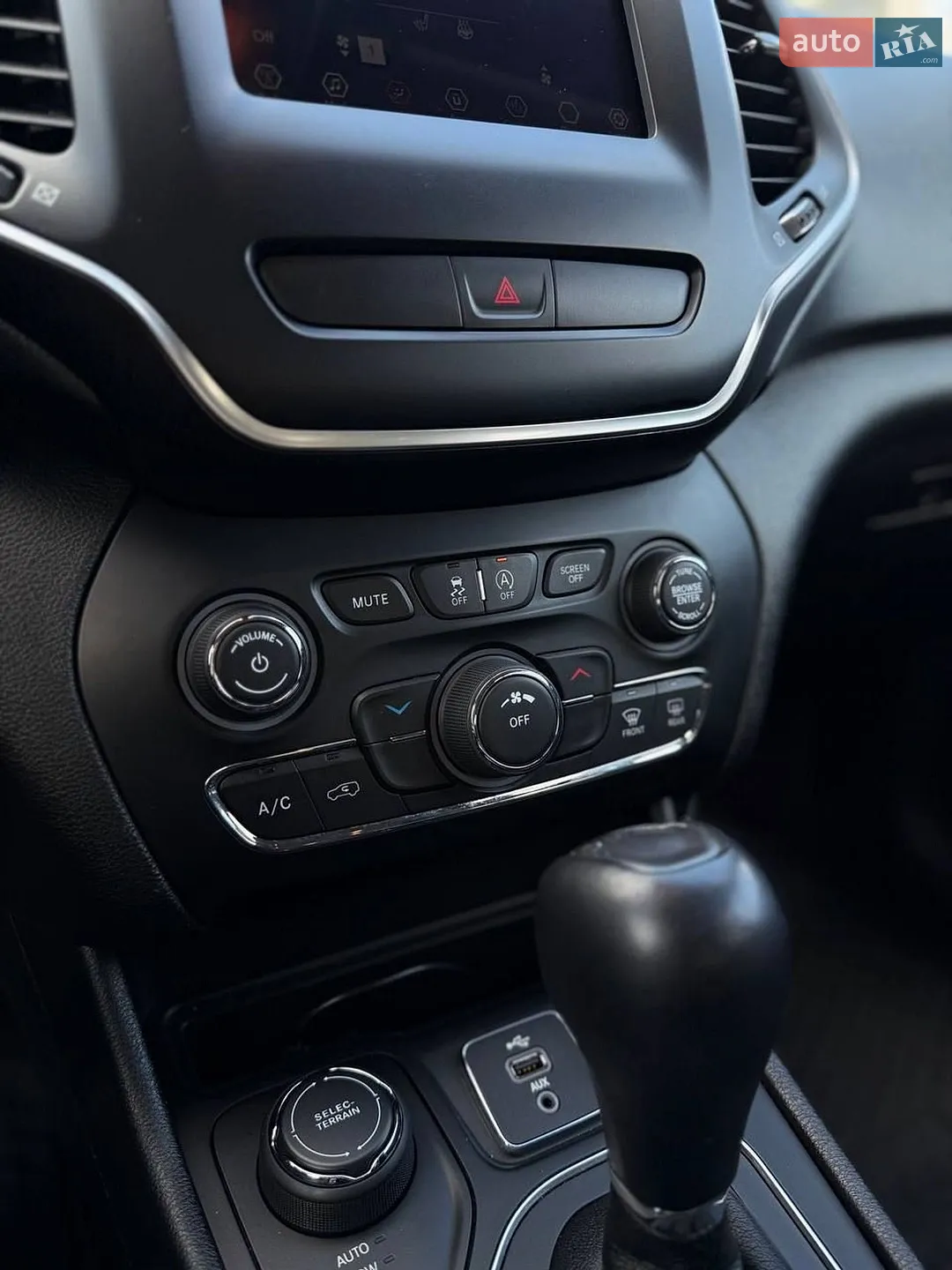 2018 Jeep Cherokee - мініатюра 20