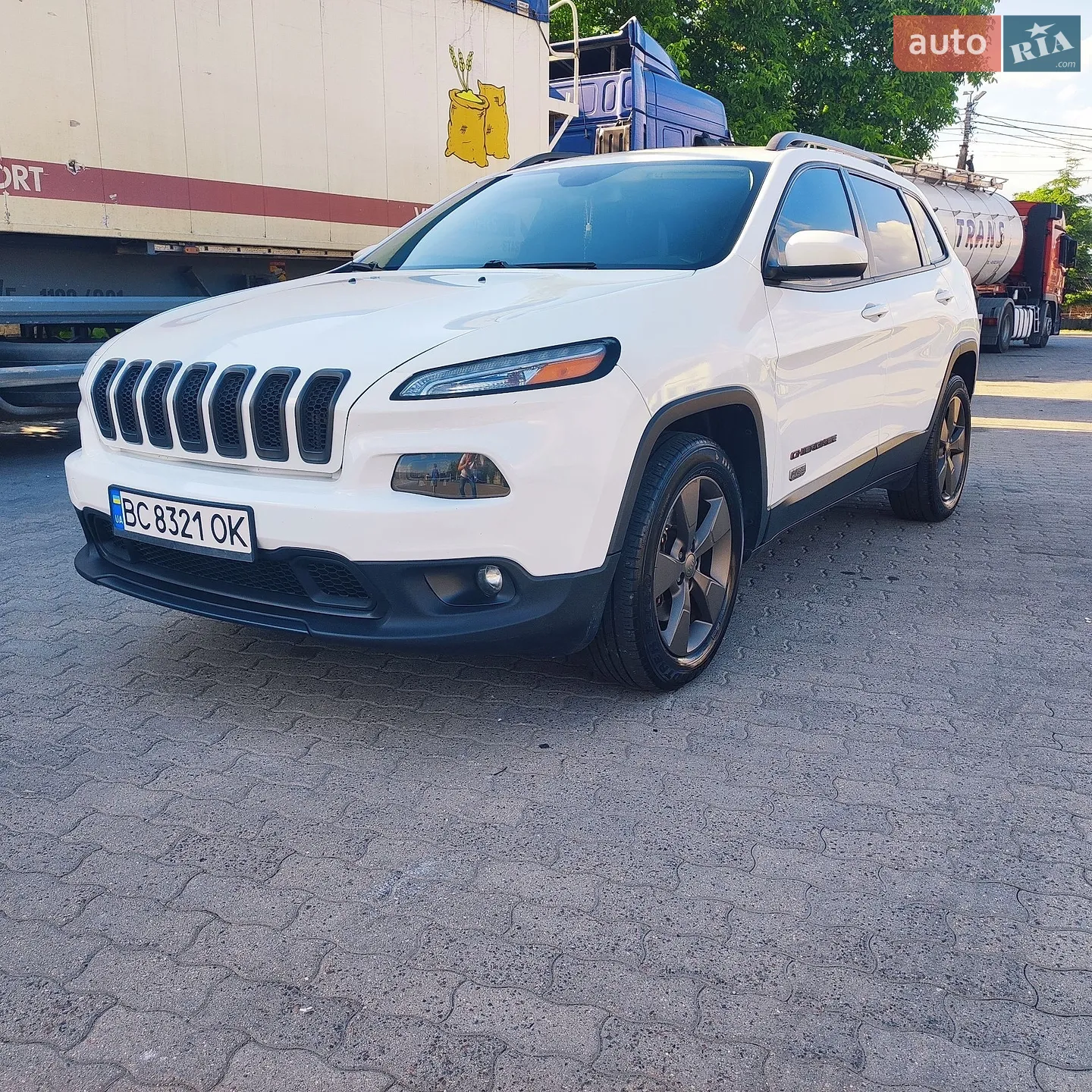 2016 Jeep Cherokee - мініатюра 12
