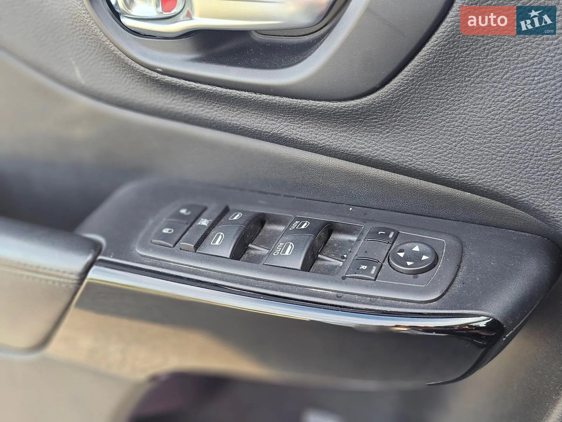 2018 Jeep Cherokee - мініатюра 6