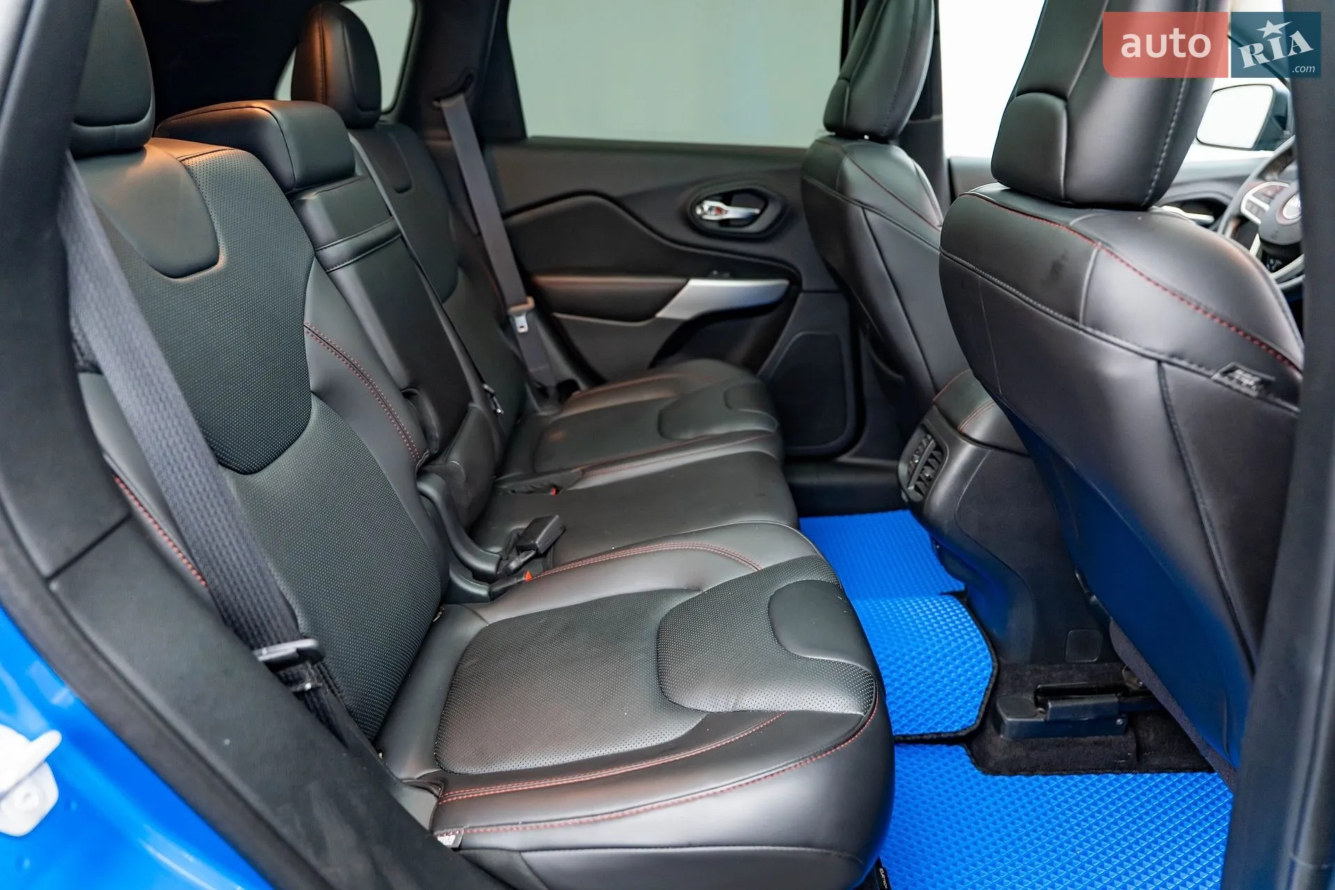 2017 Jeep Cherokee - мініатюра 31