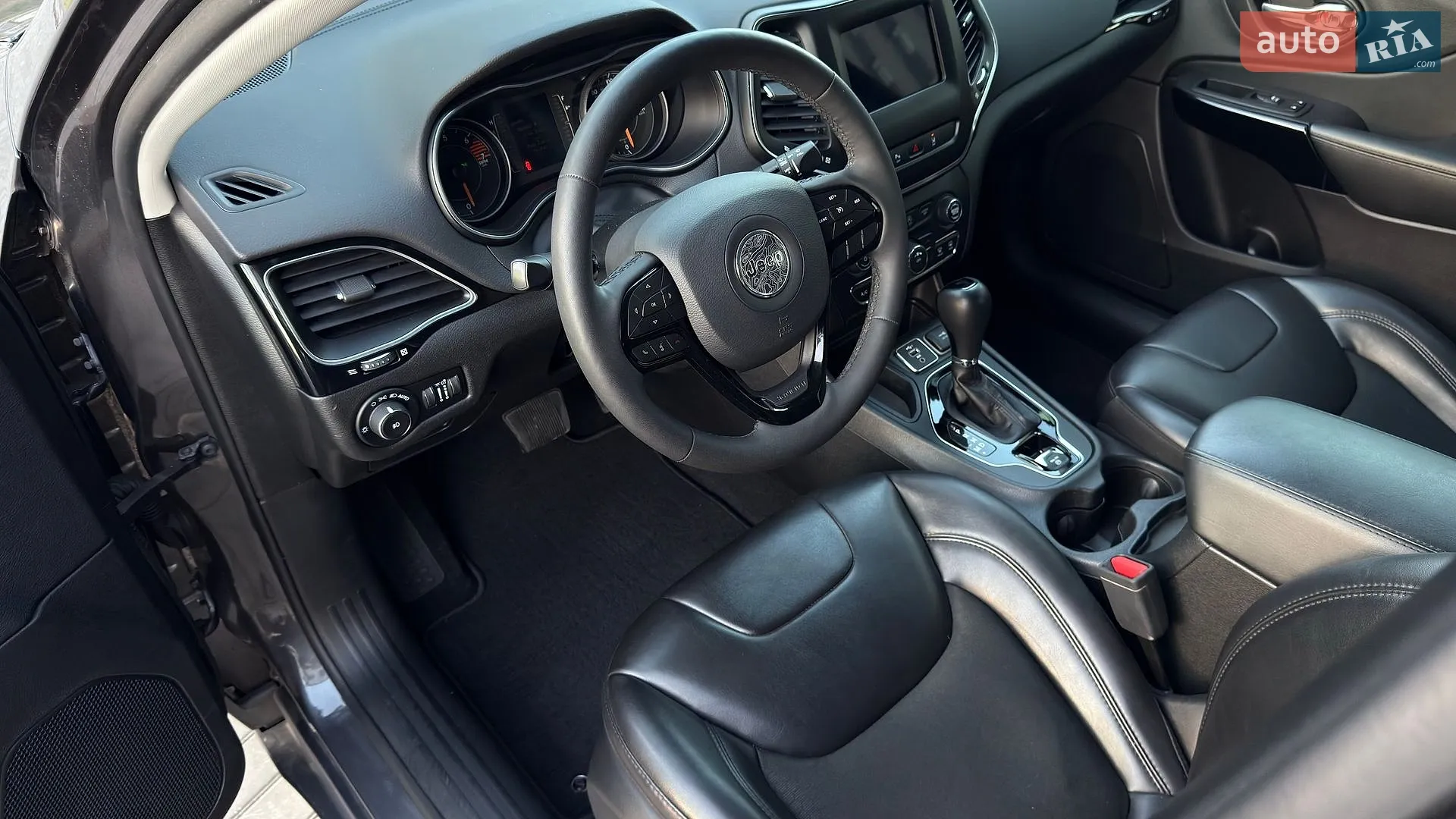 2021 Jeep Cherokee - мініатюра 33