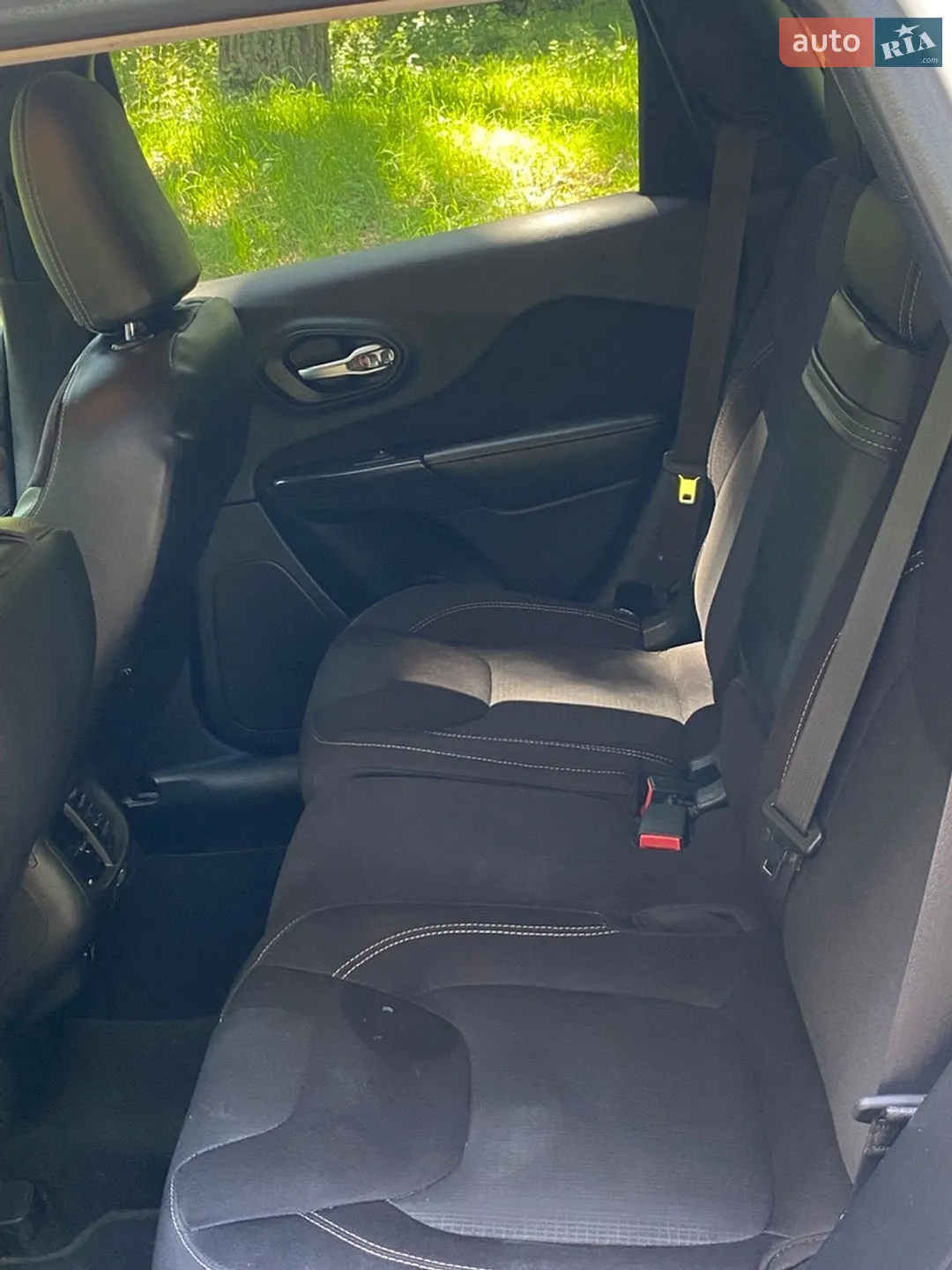 2015 Jeep Cherokee - мініатюра 8