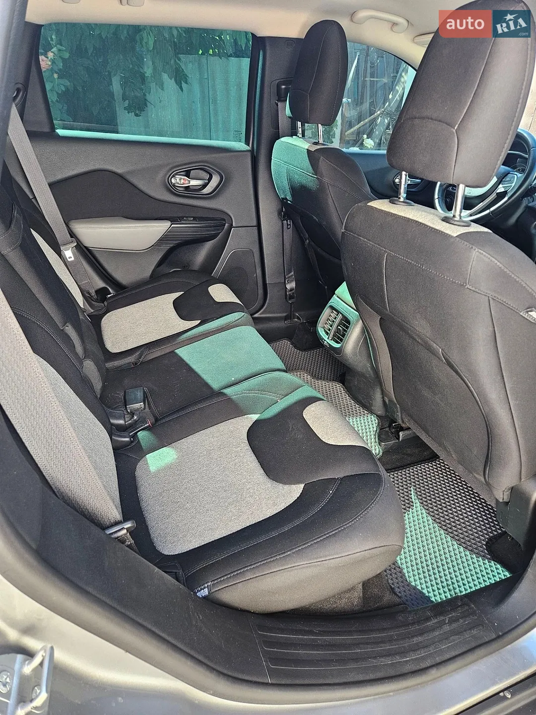 2014 Jeep Cherokee - мініатюра 5