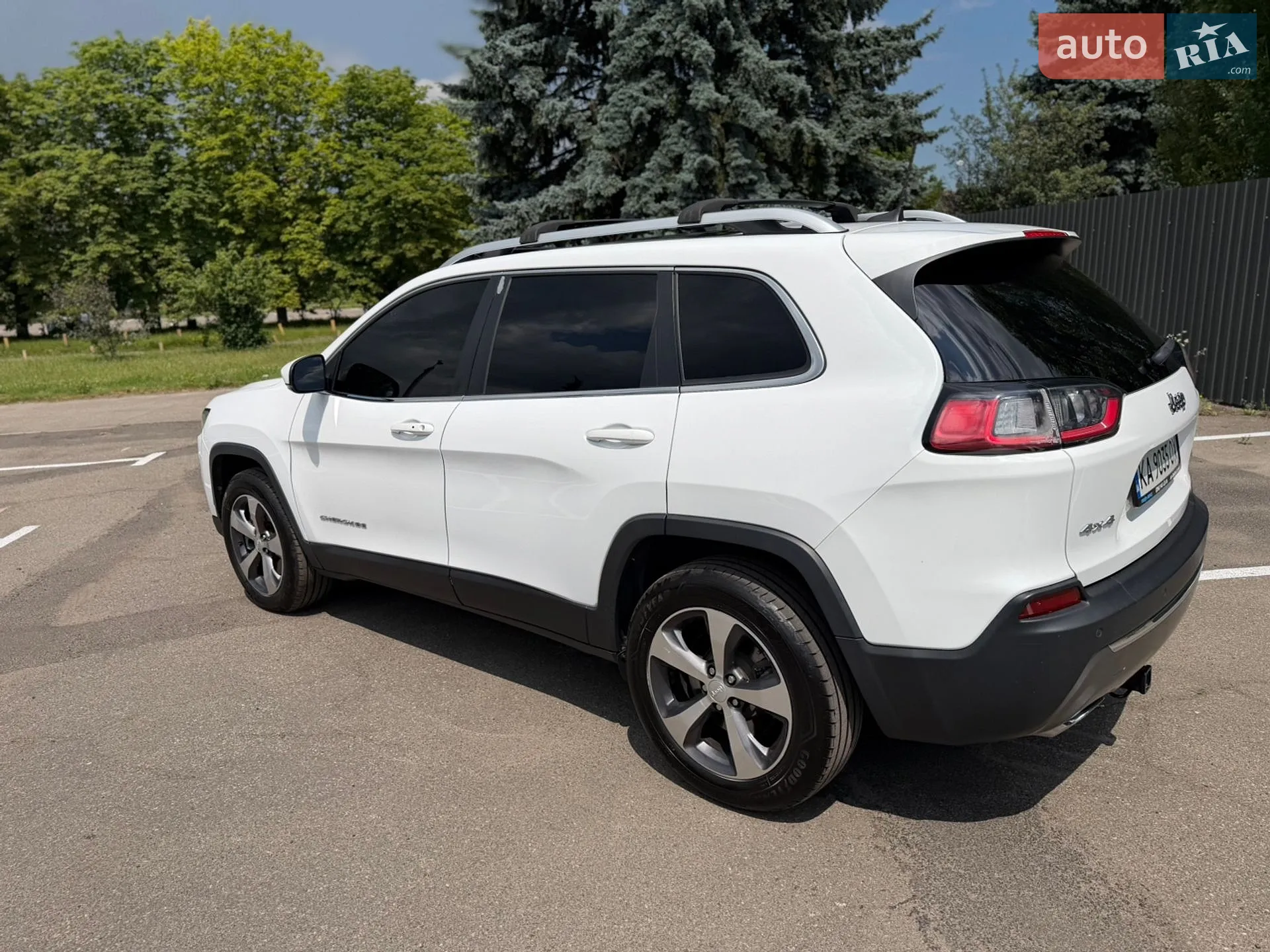 2018 Jeep Cherokee - мініатюра 17