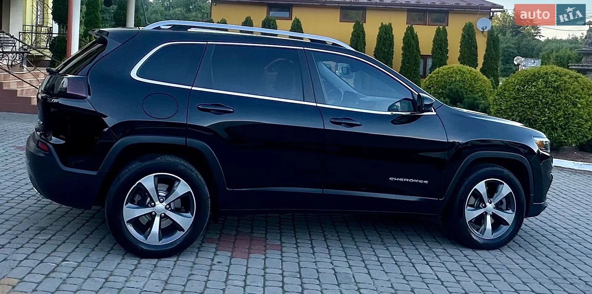 2018 Jeep Cherokee - мініатюра 12